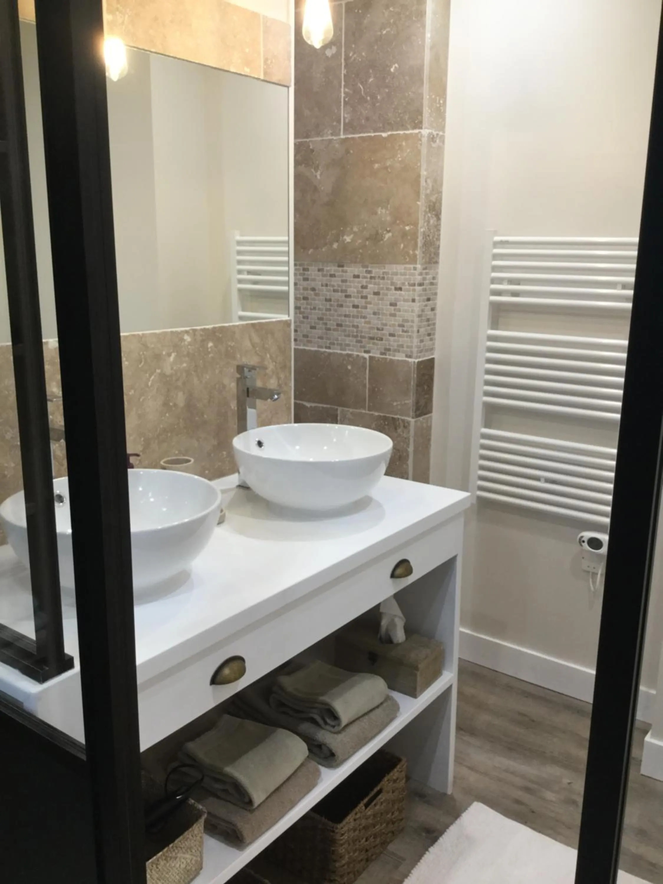 Bathroom in La Maison des Eaux Claires