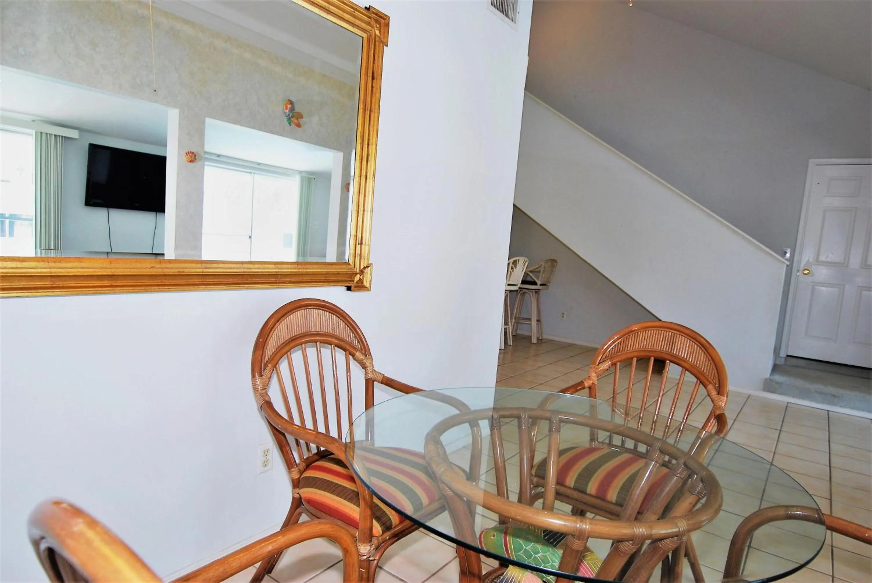 Dining area in 108 West Morningside Townhouse