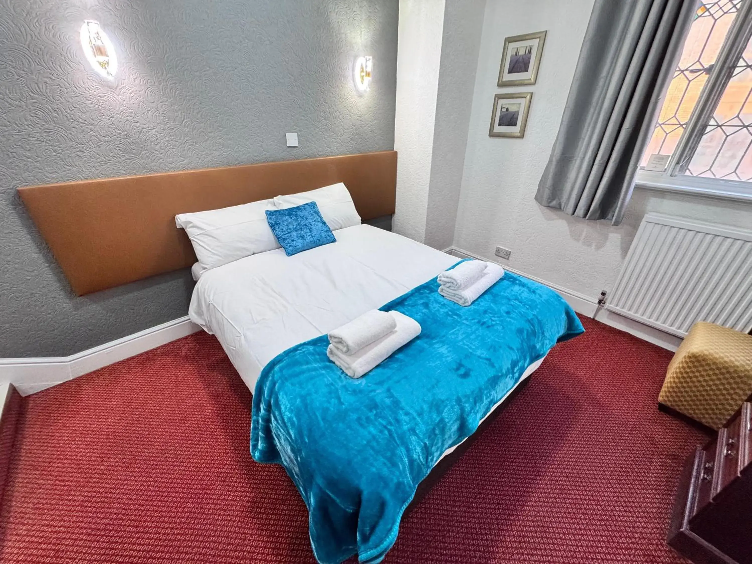 Double Room with Shared Bathroom in George And Dragon Place Double Room with Shared Bathroom in George And Dragon Place