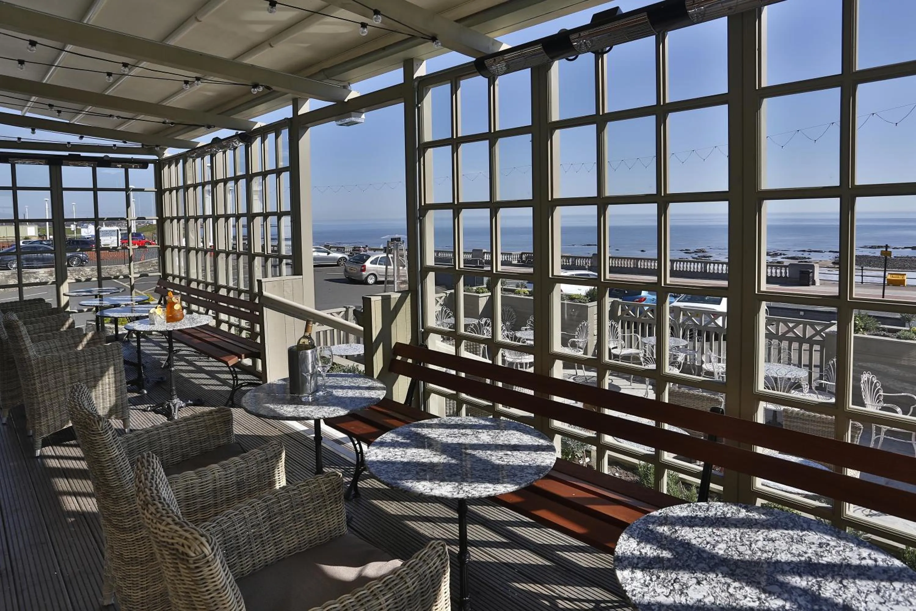 Lounge or bar in Roker Hotel BW Premier Collection