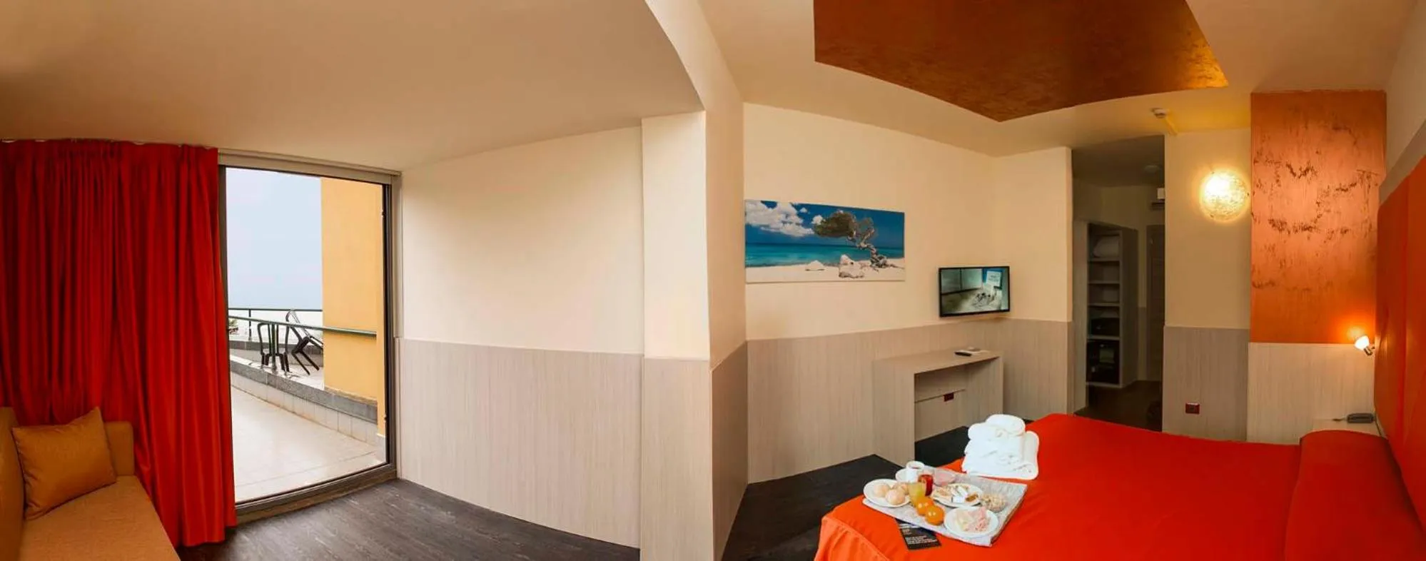 Bed in Hotel Sole Malcesine