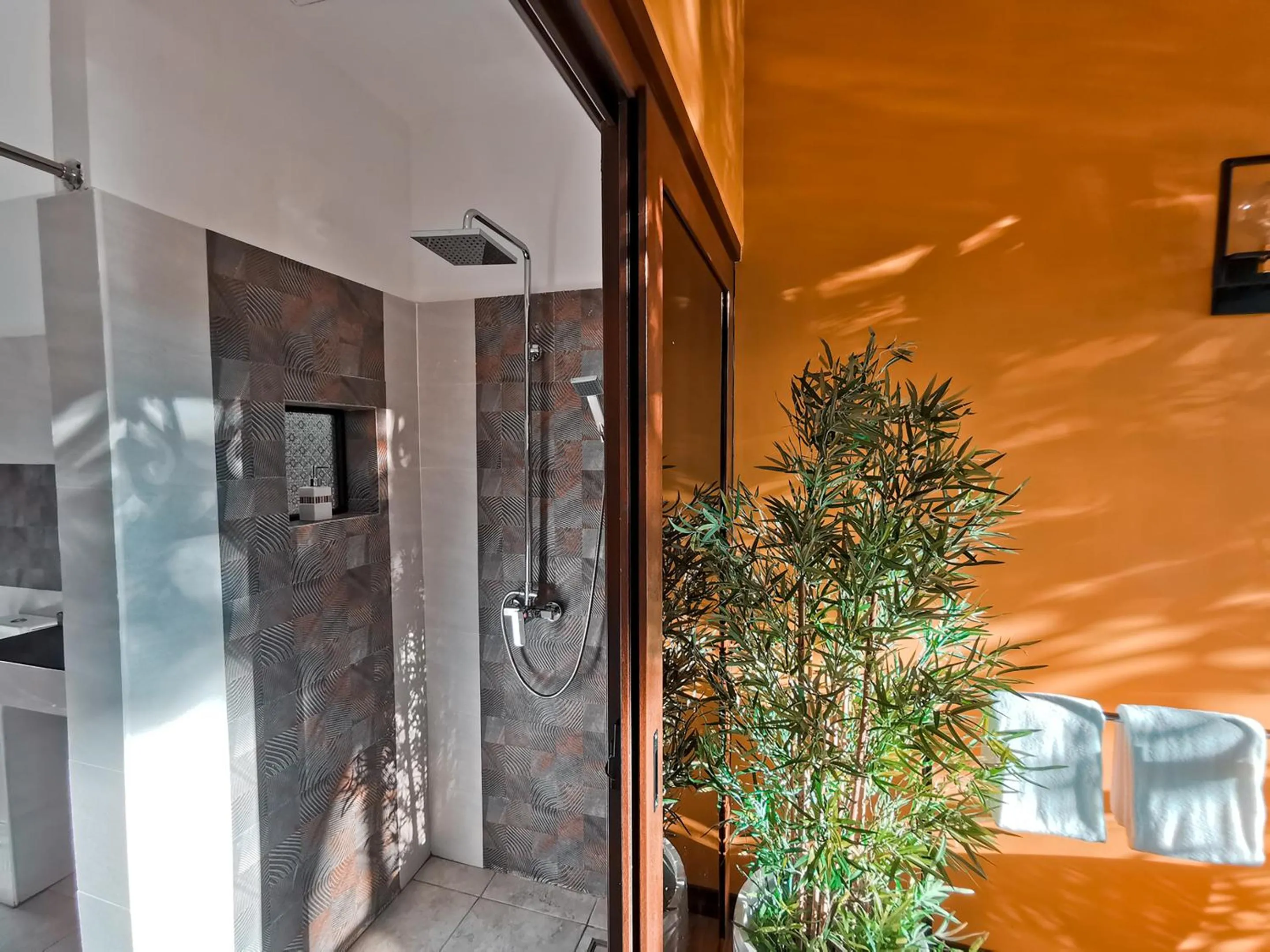 Public Bath in Loboc River Resort