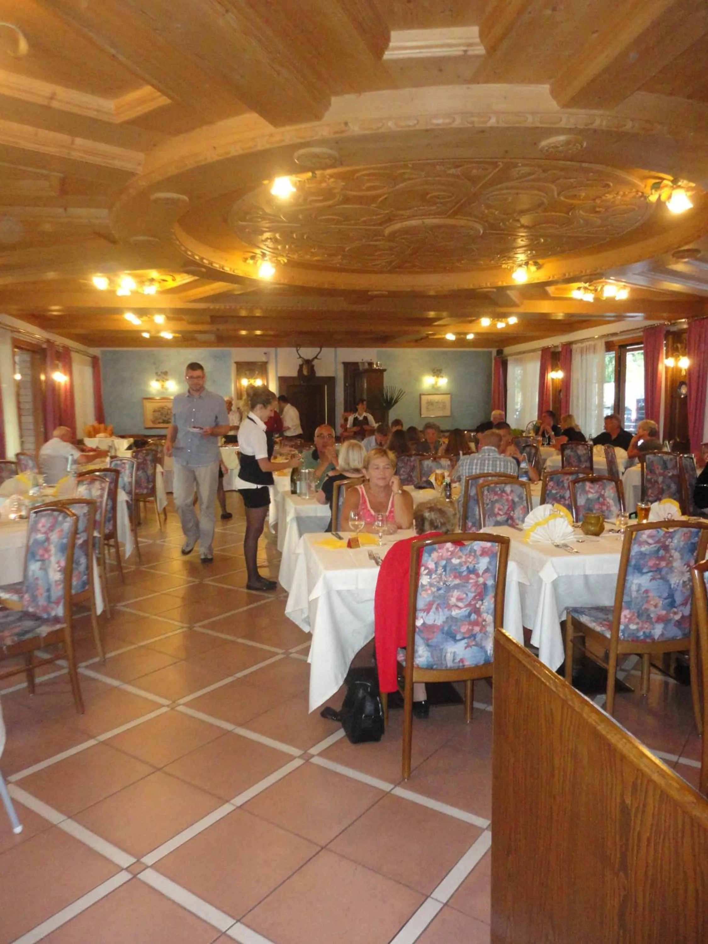 Restaurant/places to eat in Park Hotel Val Di Monte ***S
