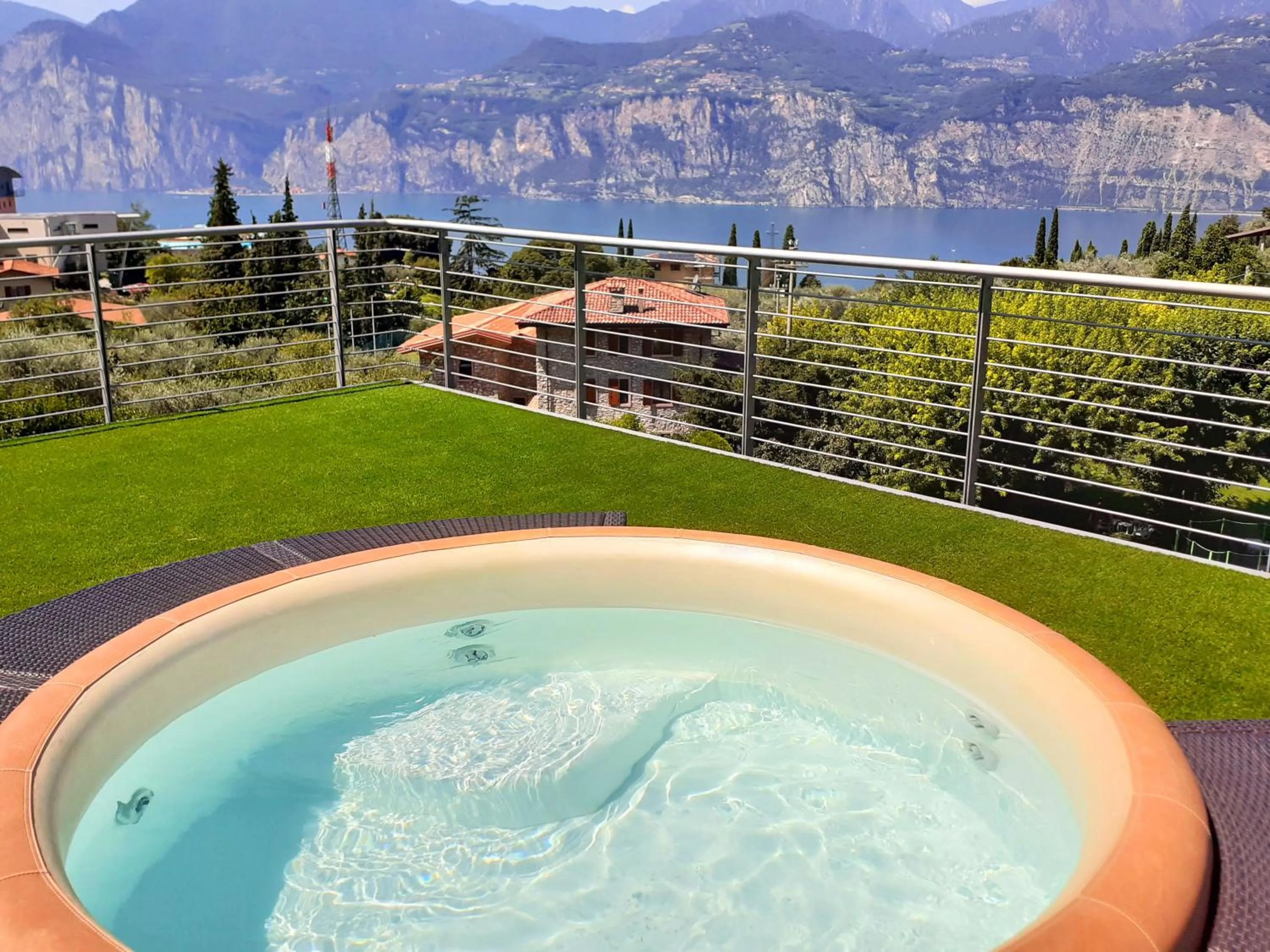 Hot Tub in Park Hotel Val Di Monte ***S
