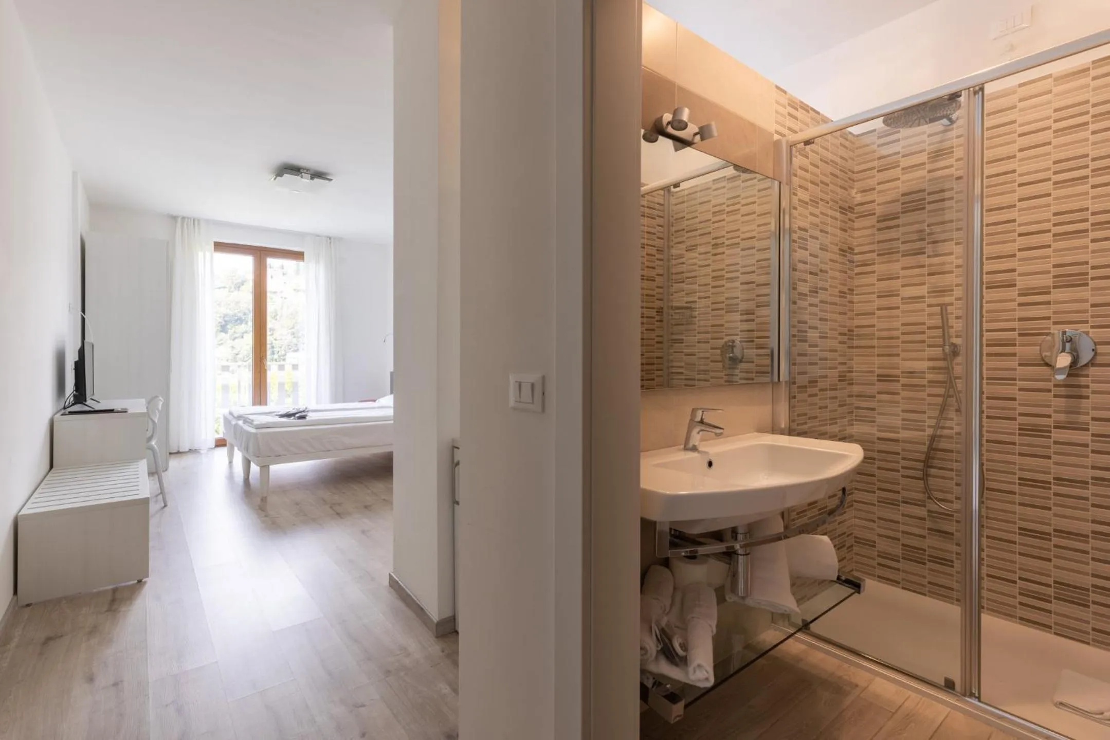 Shower in Park Hotel Val Di Monte ***S