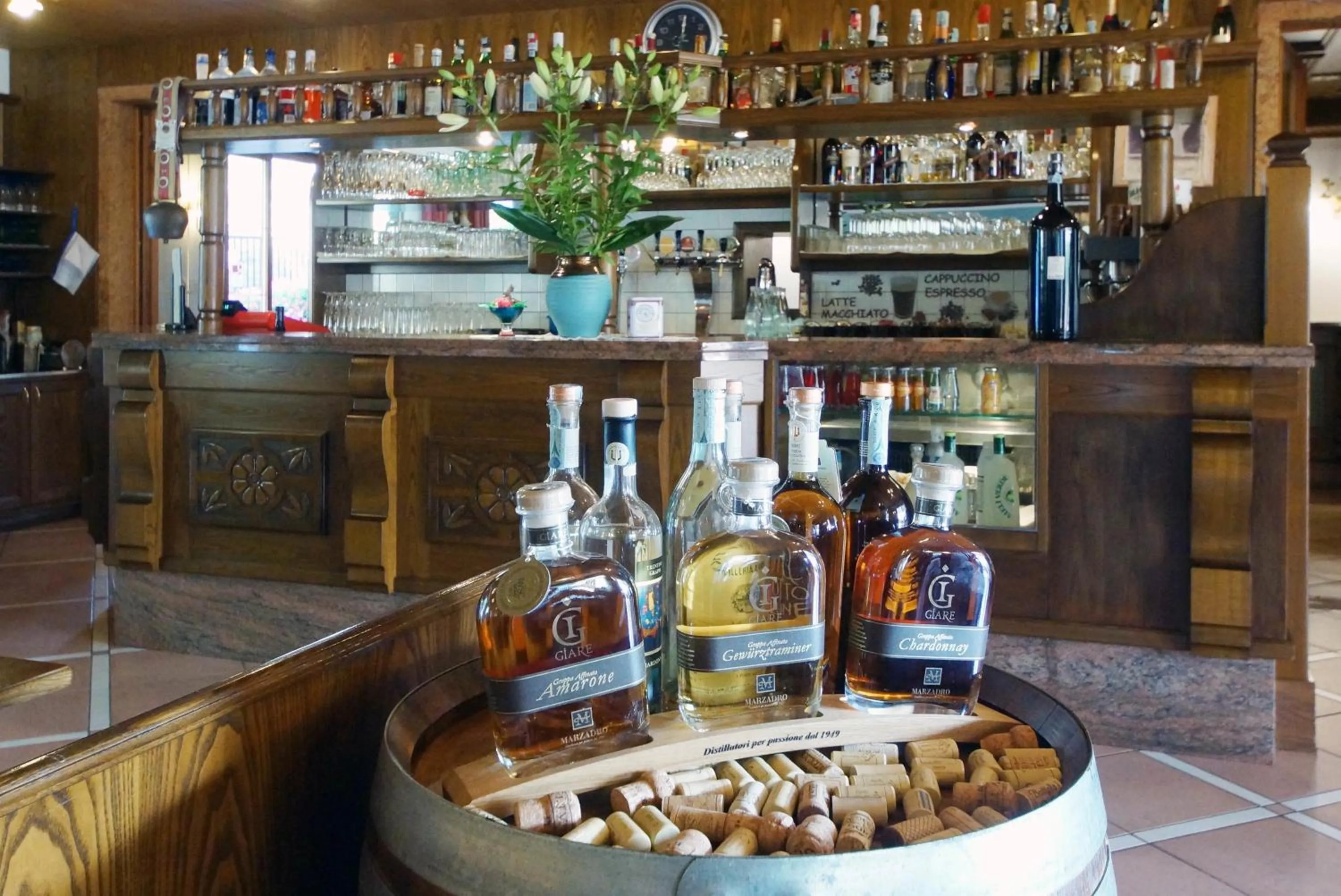 Lounge or bar in Park Hotel Val Di Monte ***S