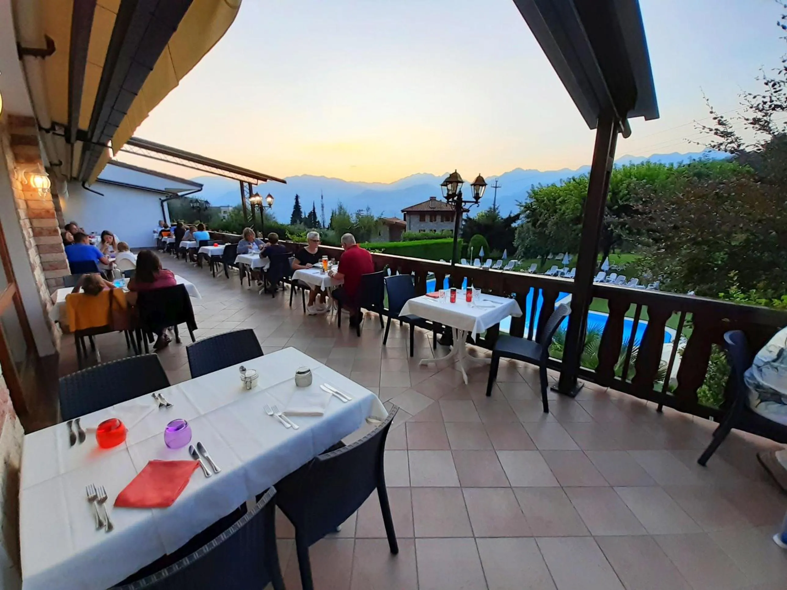 Restaurant/places to eat in Park Hotel Val Di Monte ***S
