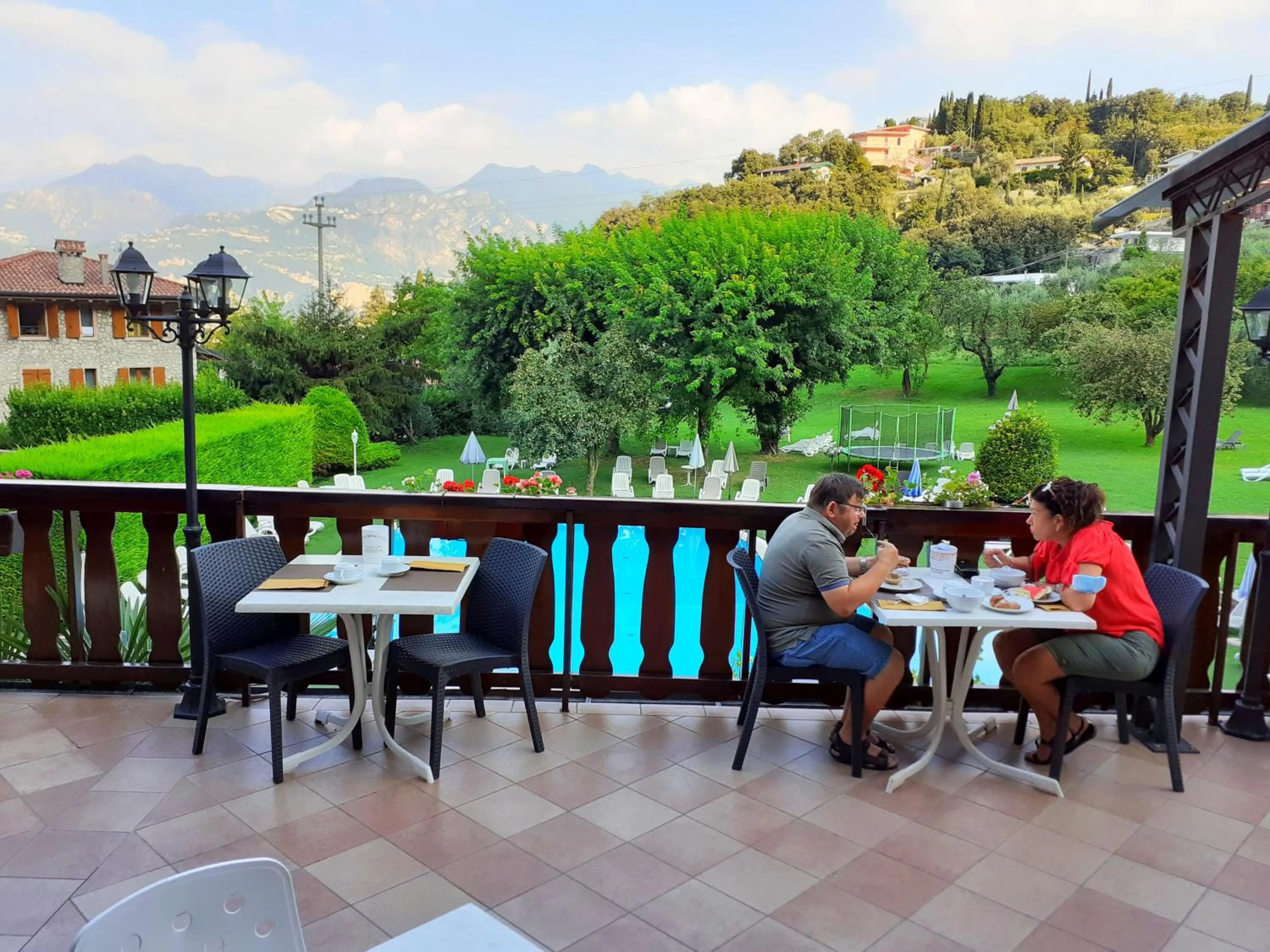 Patio in Park Hotel Val Di Monte ***S