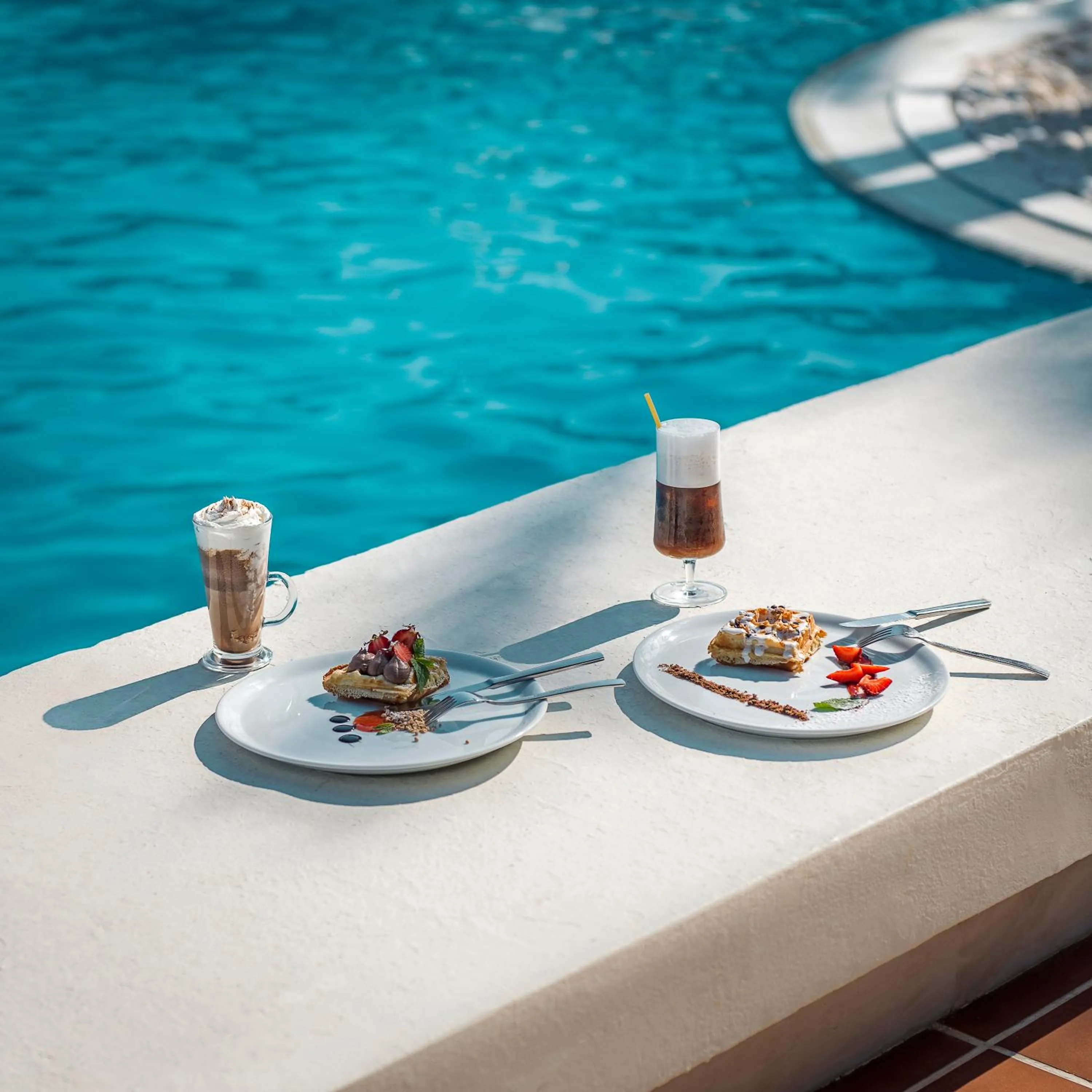 Food and drinks in Mitsis Rodos Maris