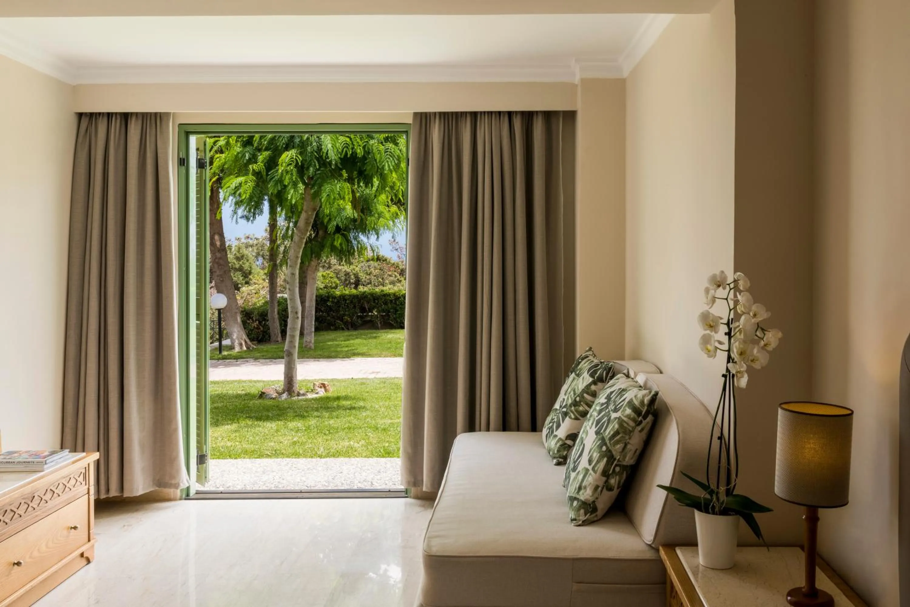 Bedroom in Mitsis Rodos Maris