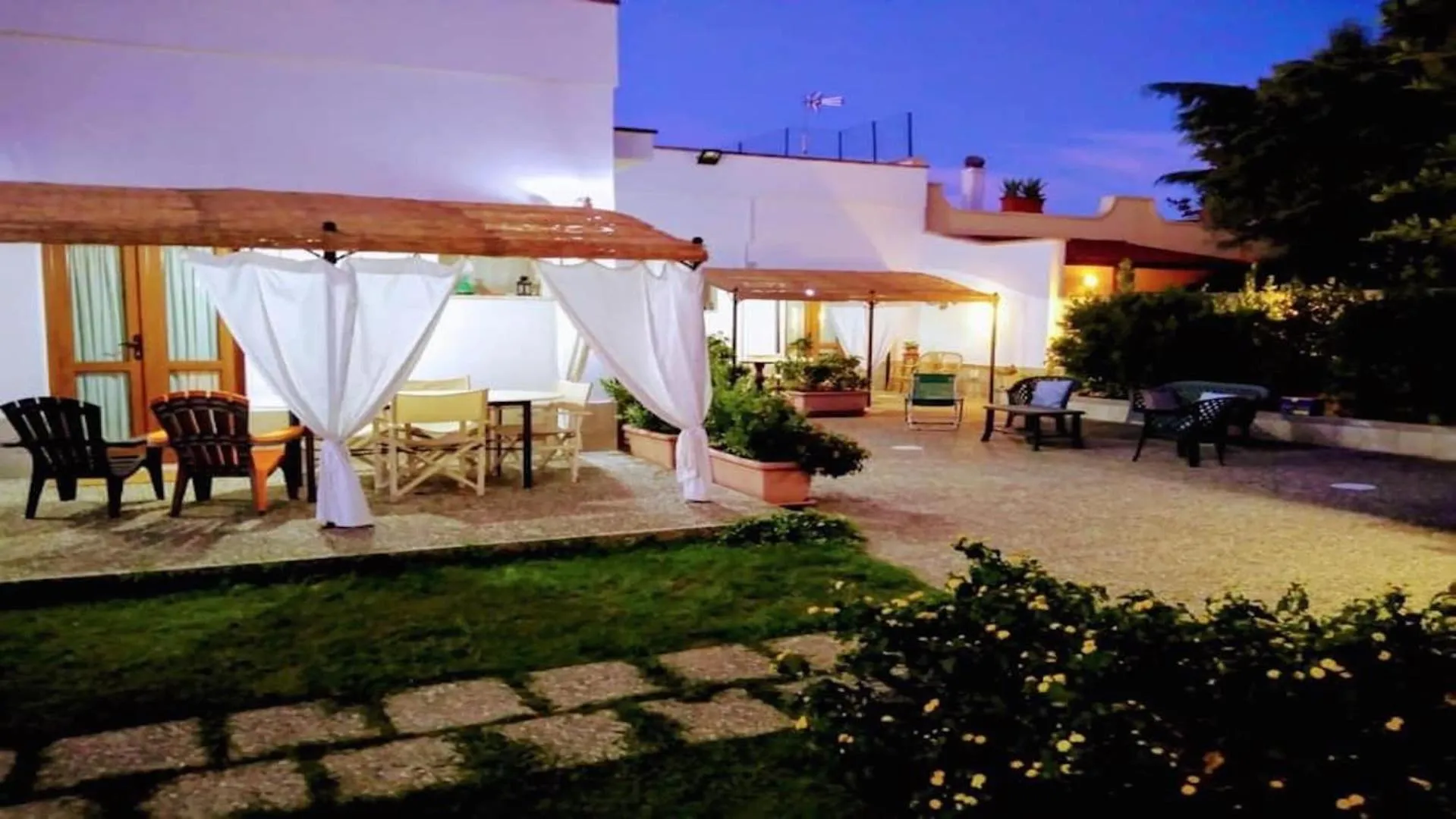 Property building in B&B Villa Sofia