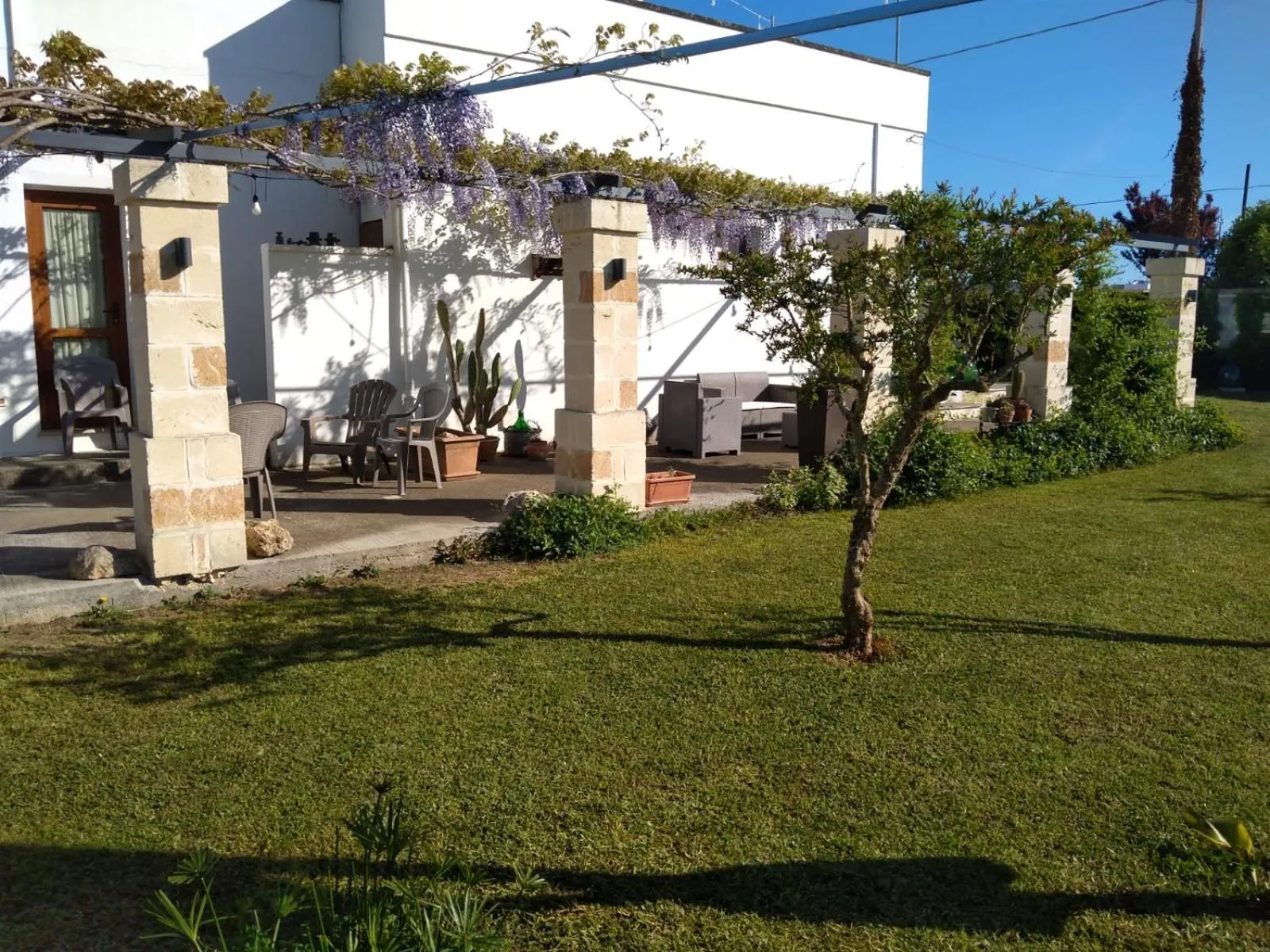 Patio in B&B Villa Sofia