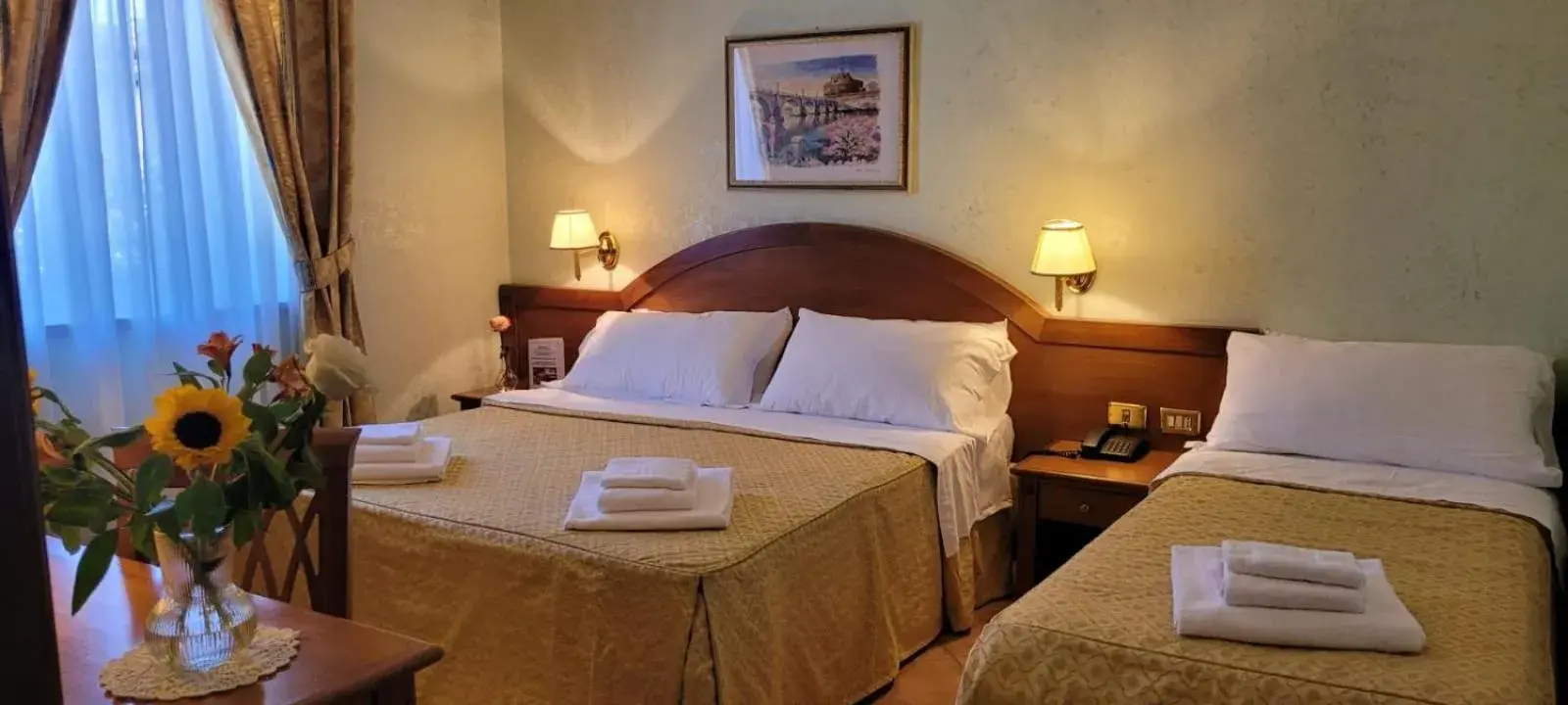 Standard Triple Room in Hotel Squarciarelli Standard Triple Room in Hotel Squarciarelli