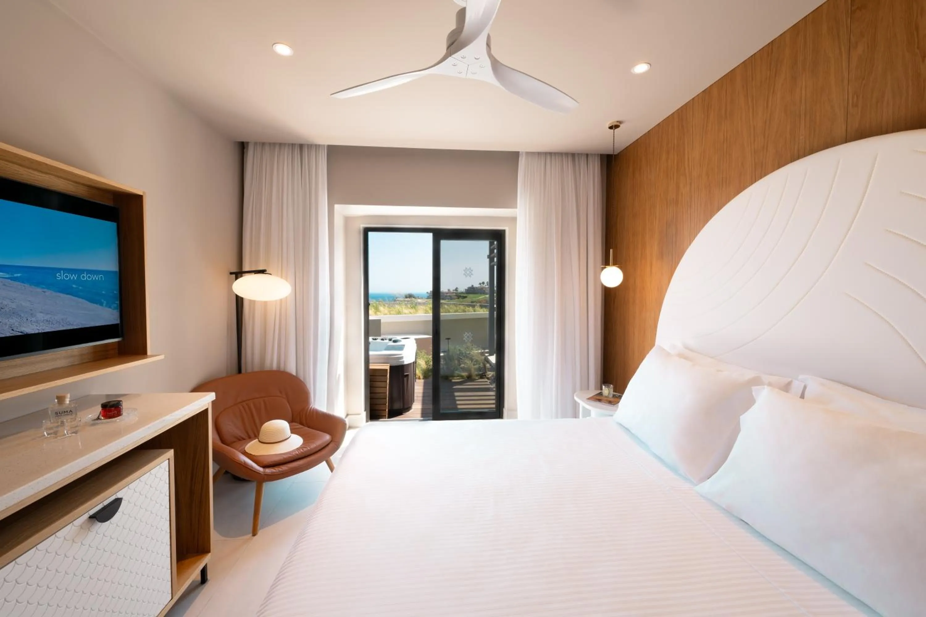 Photo of the whole room, Bed in Mitsis Rodos Village