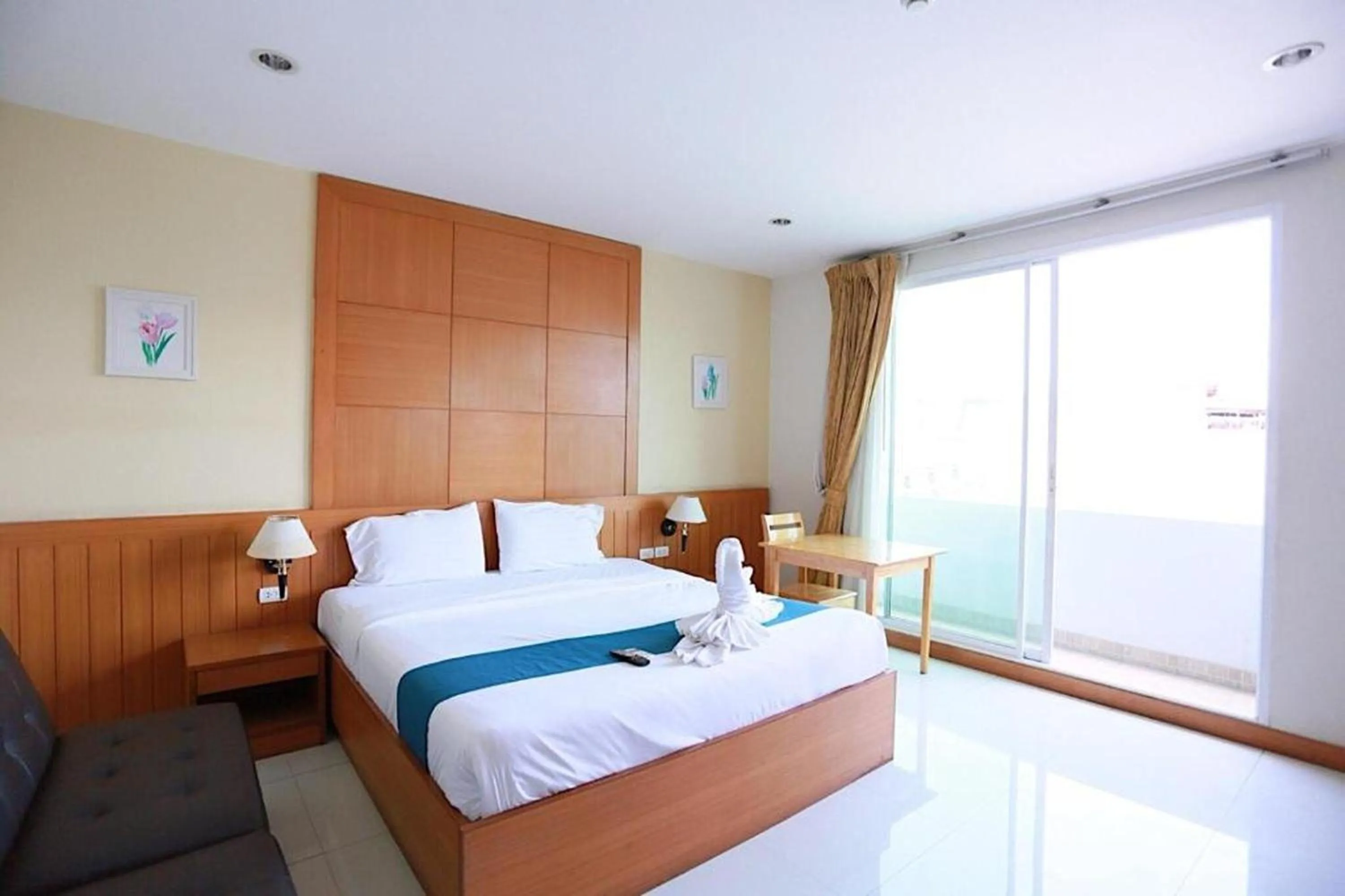 Bed in The Icon Place 1 @ Central Pattaya