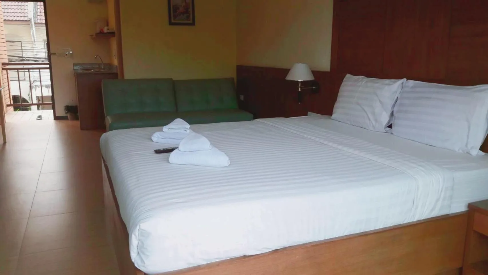 Bed in The Icon Place 2 @ Nurn Plub Wan