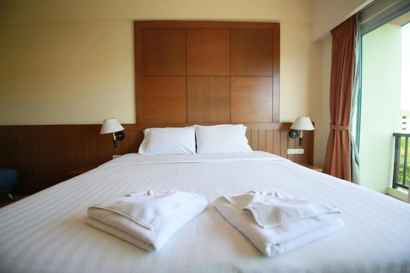 Bed in The Icon Place 2 @ Nurn Plub Wan