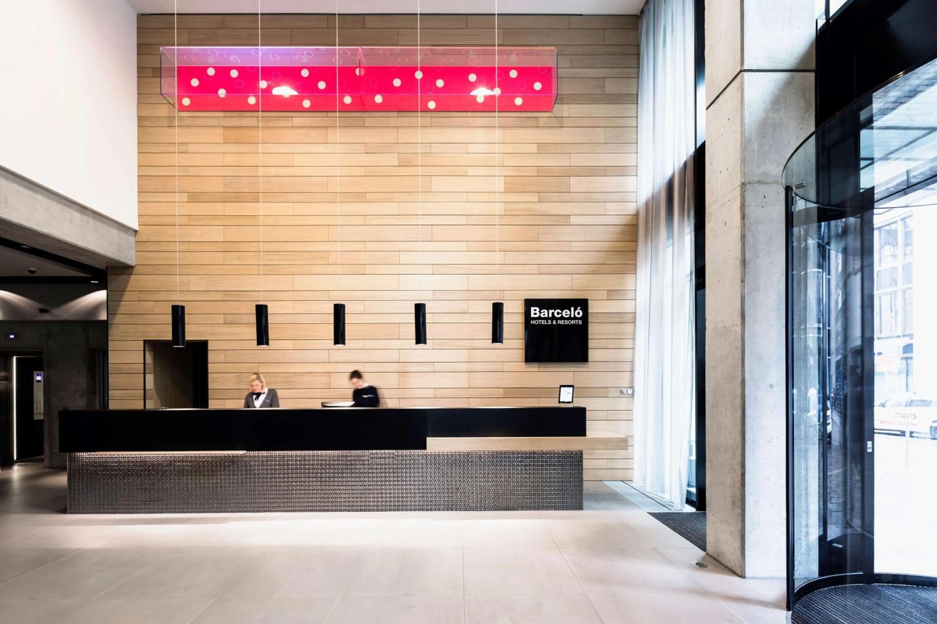 Lobby or reception in Barceló Hamburg
