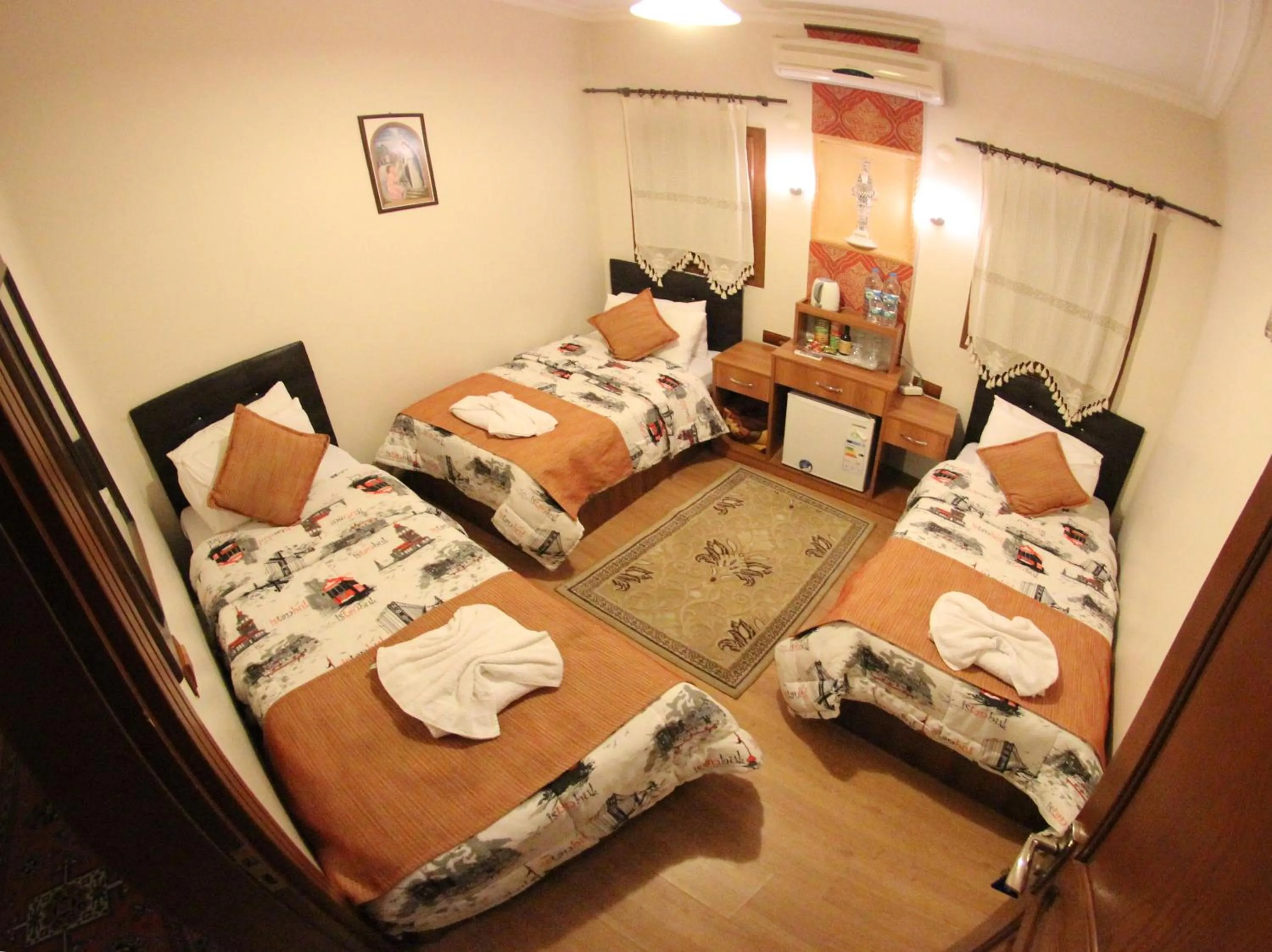 Bed in Boomerang Guest House
