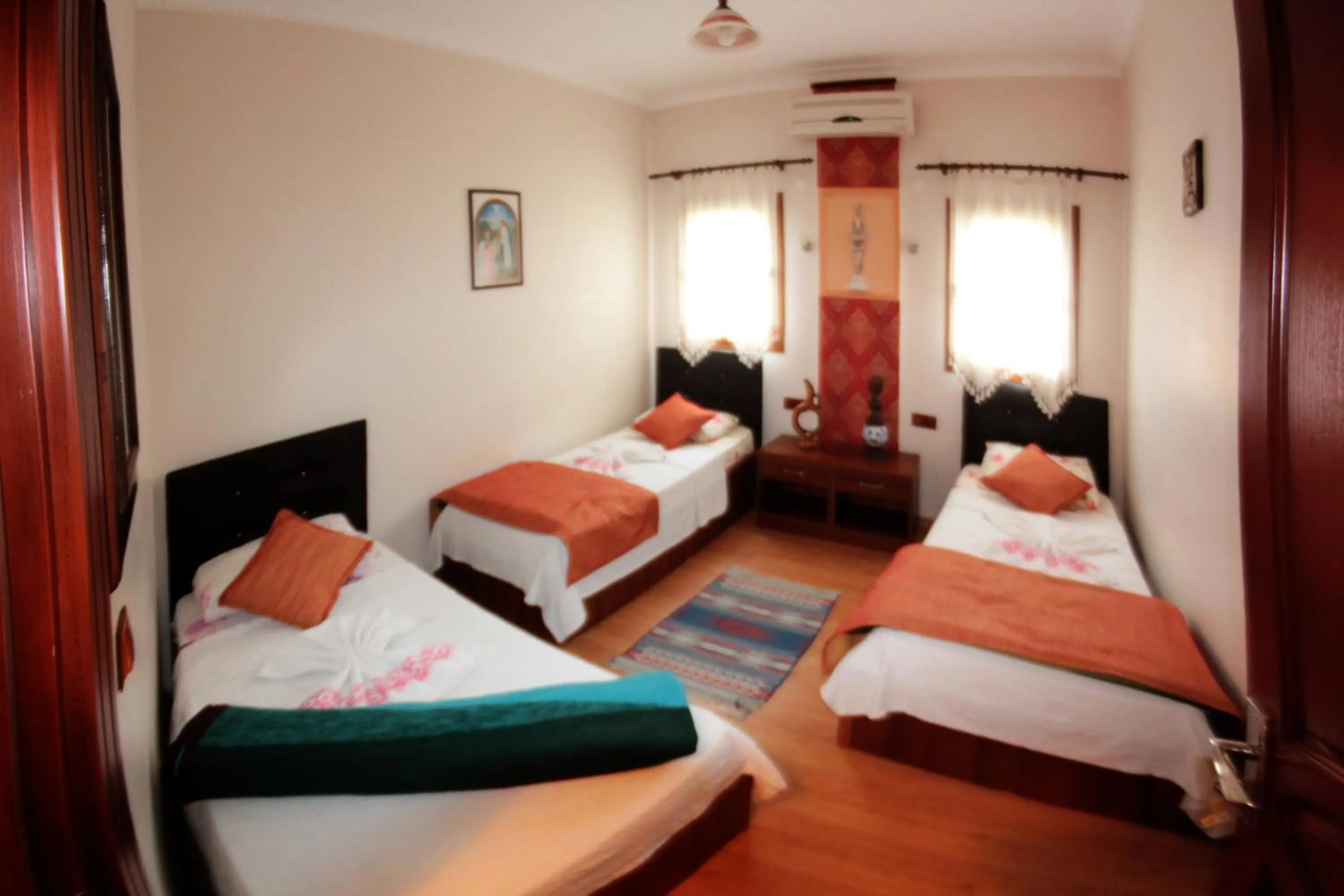 Photo of the whole room, Bed in Boomerang Guest House