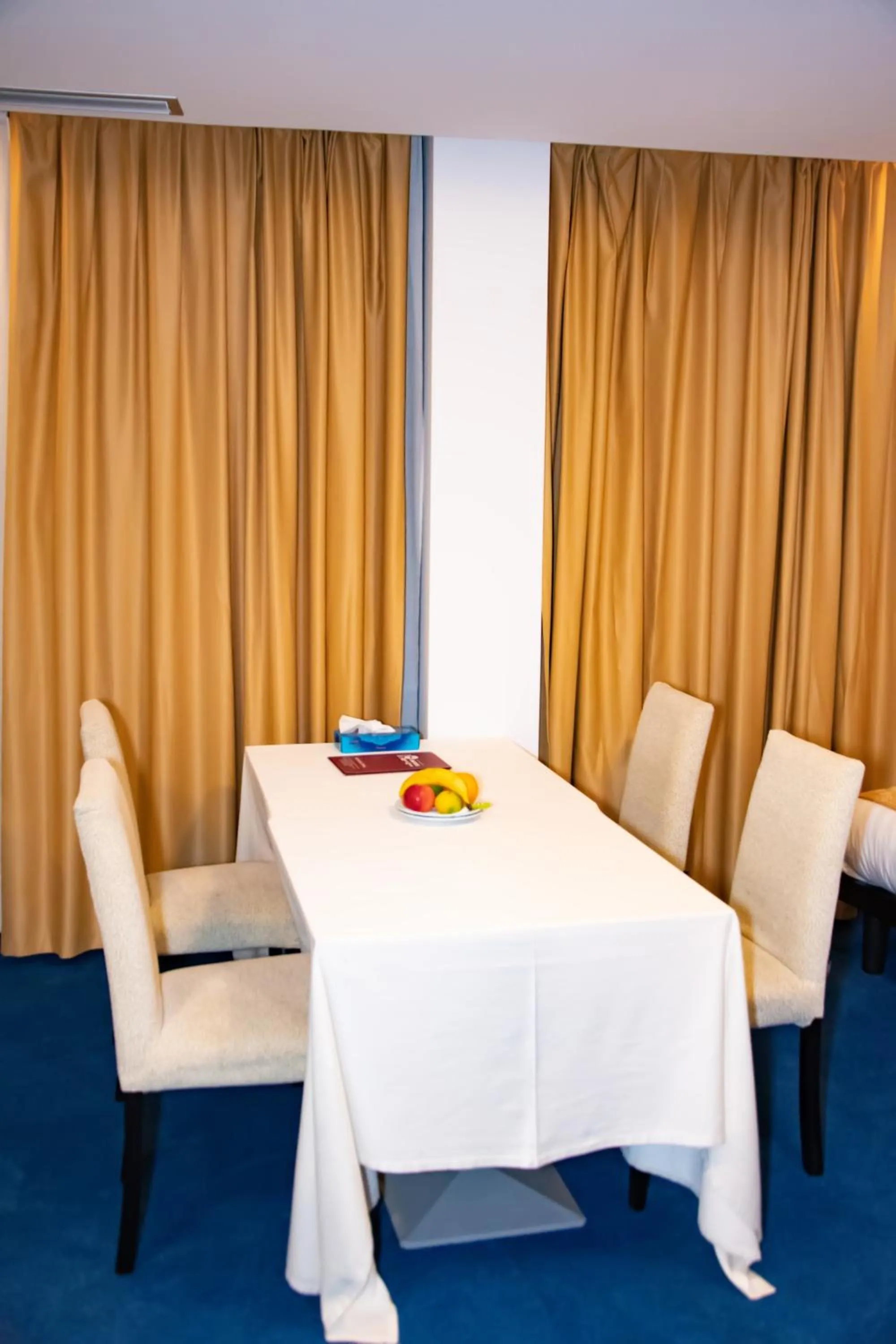 Dining area in Hotel Airport Tirana