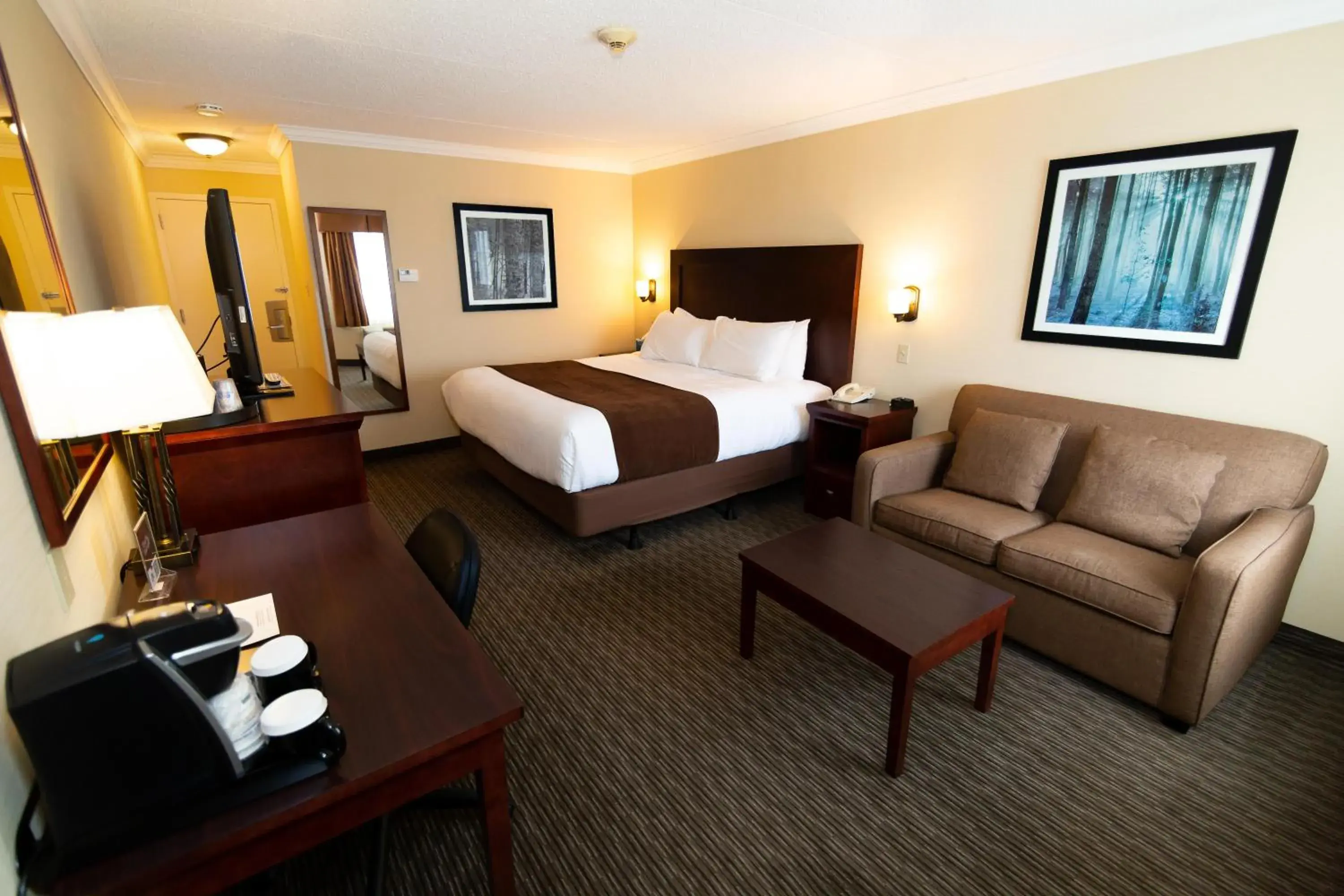 King Room- King Bed with a Sofa Bed in Best Western Plus Dryden Hotel and Conference Centre King Room- King Bed with a Sofa Bed in Best Western Plus Dryden Hotel and Conference Centre