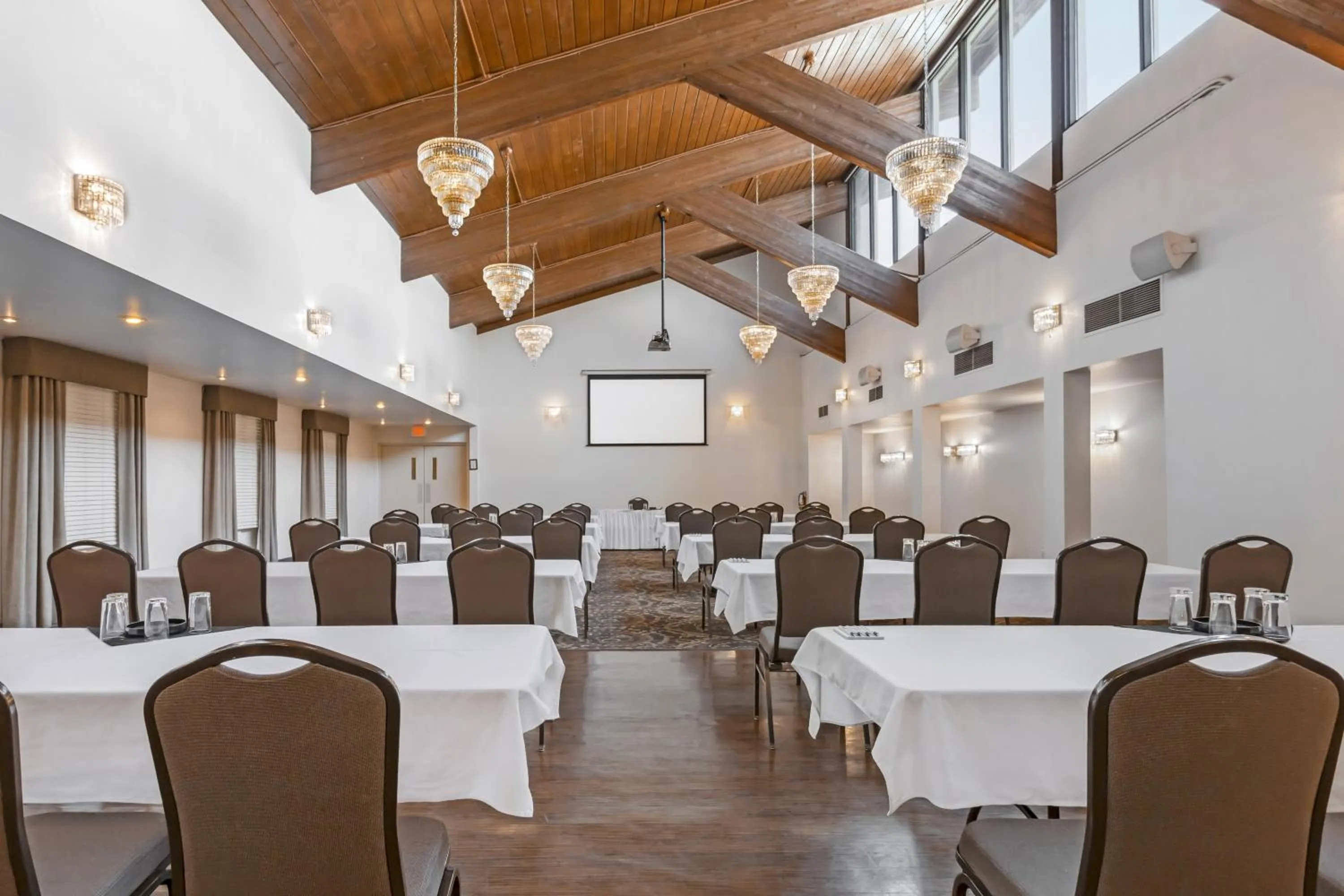 Banquet/Function facilities in Best Western Plus Dryden Hotel and Conference Centre