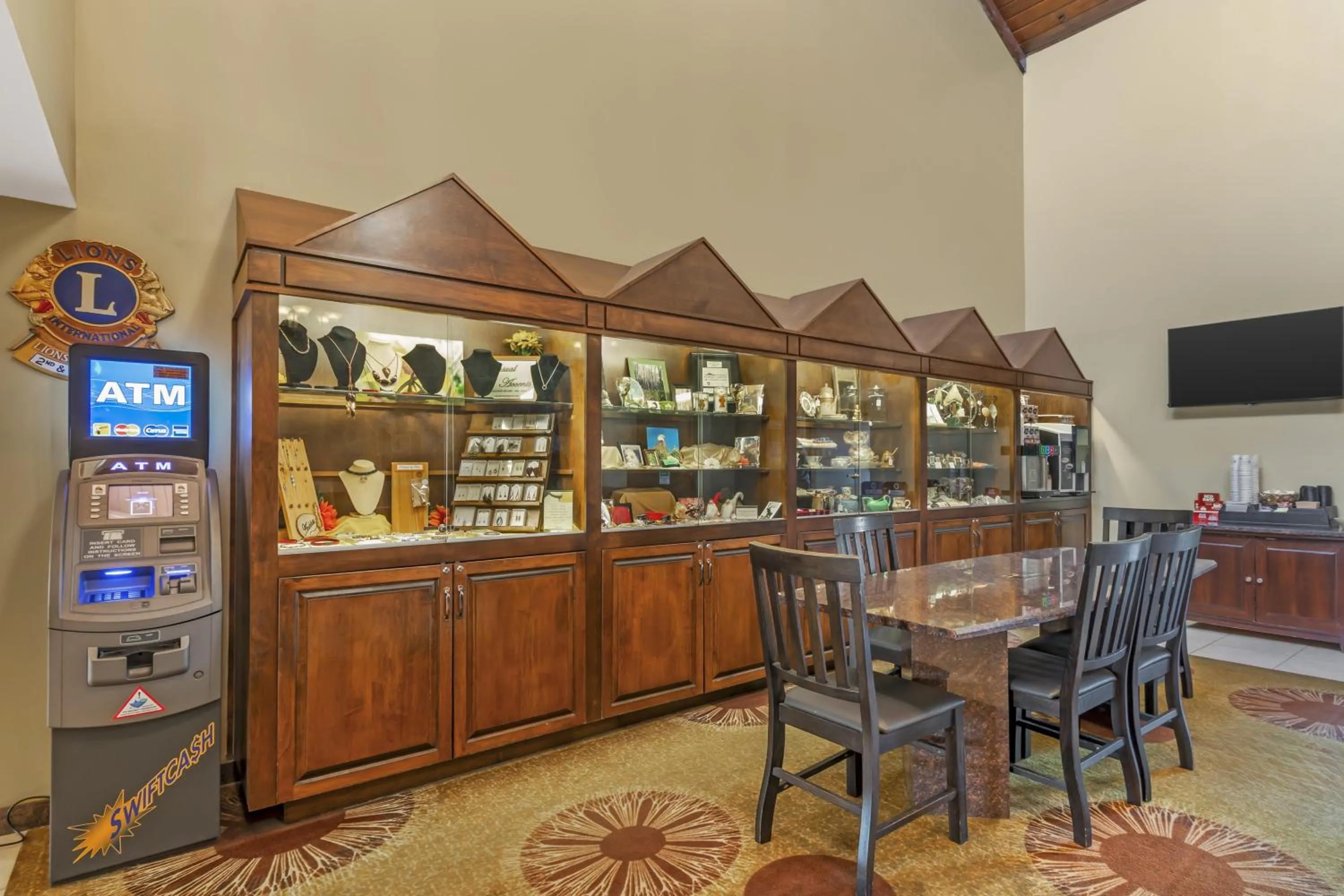 Lobby or reception in Best Western Plus Dryden Hotel and Conference Centre