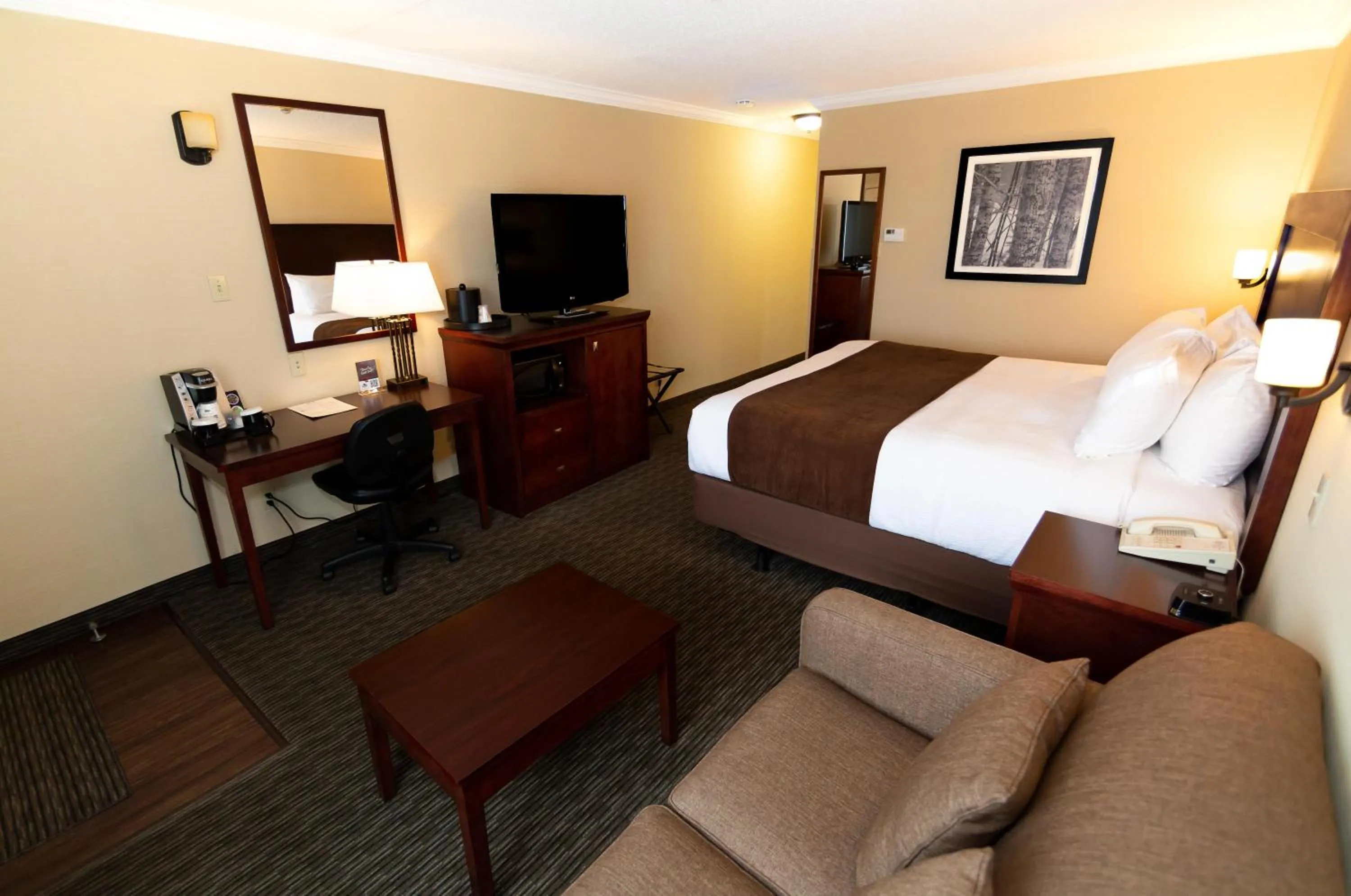Bedroom, Bed in Best Western Plus Dryden Hotel and Conference Centre