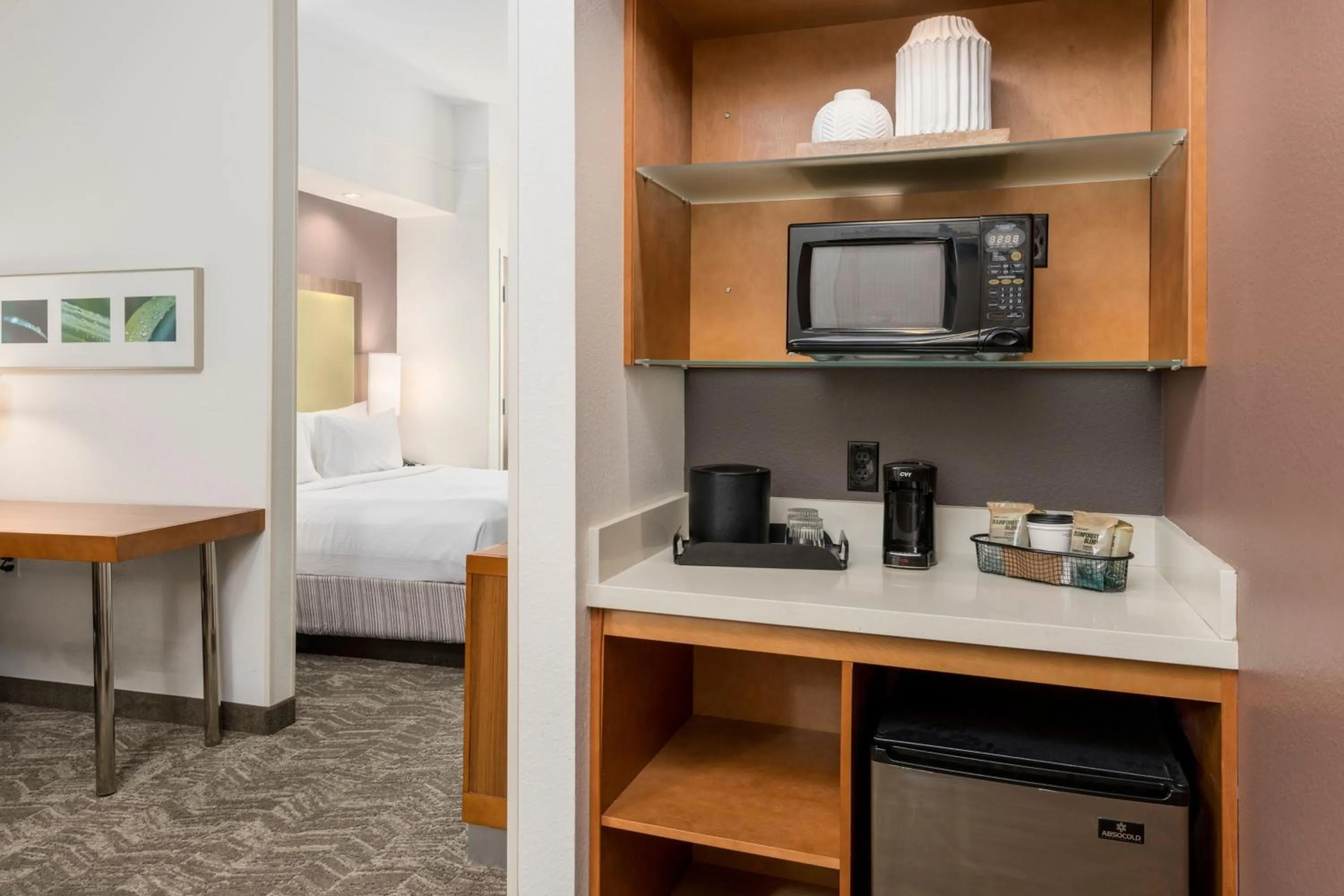 Kitchen or kitchenette, Bed in SpringHill Suites by Marriott Lafayette South at River Ranch