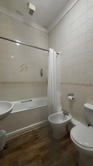 Bathroom in Lion Hotel