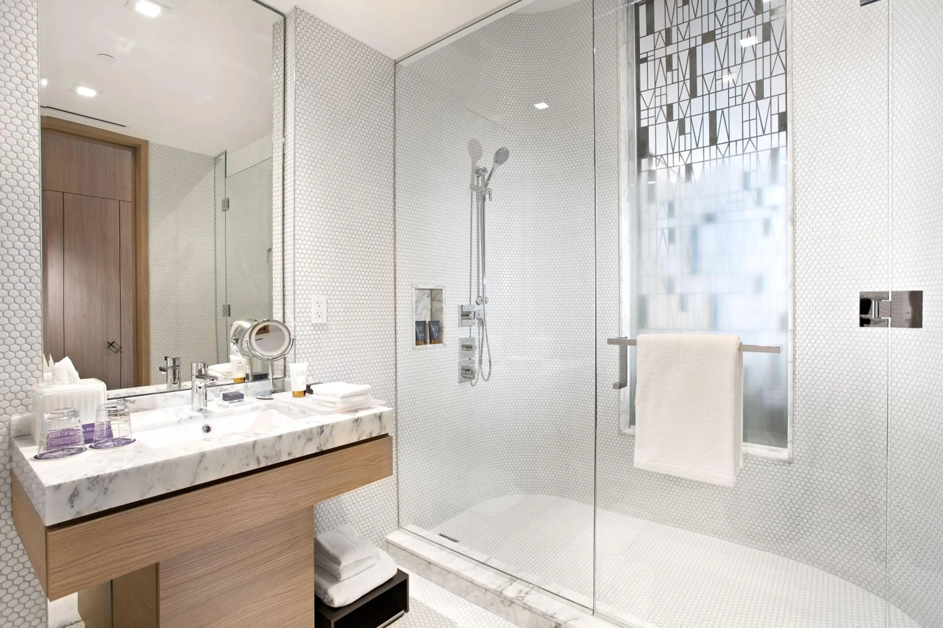 Shower in SLS LUX Brickell