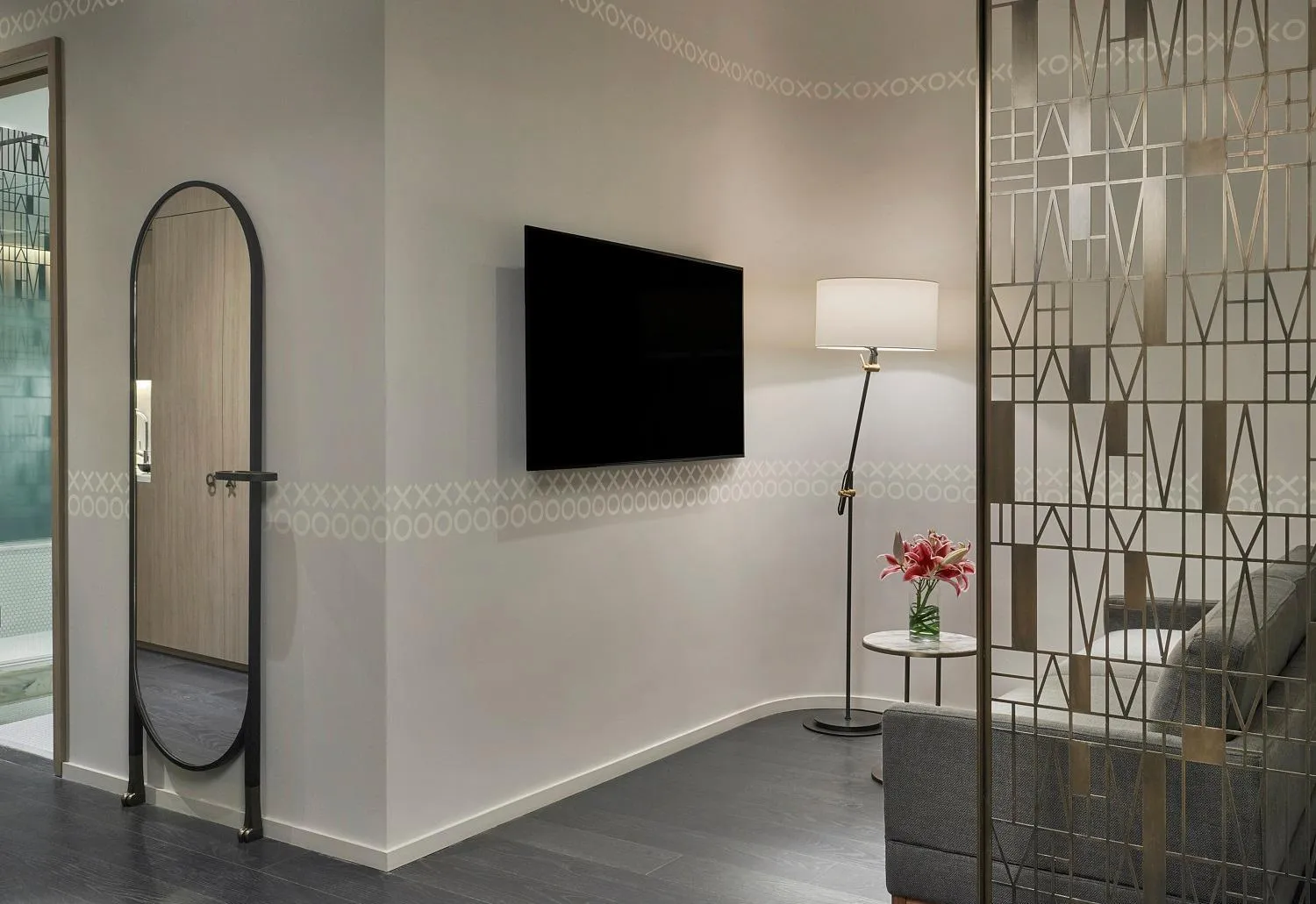 TV and multimedia in SLS LUX Brickell