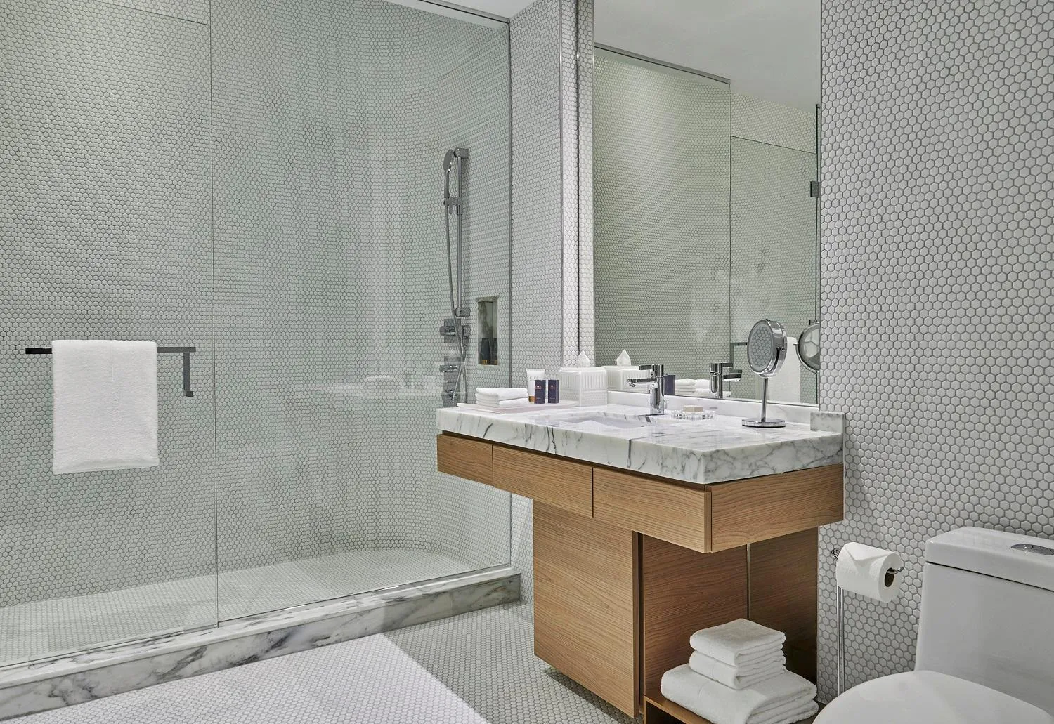 Shower in SLS LUX Brickell