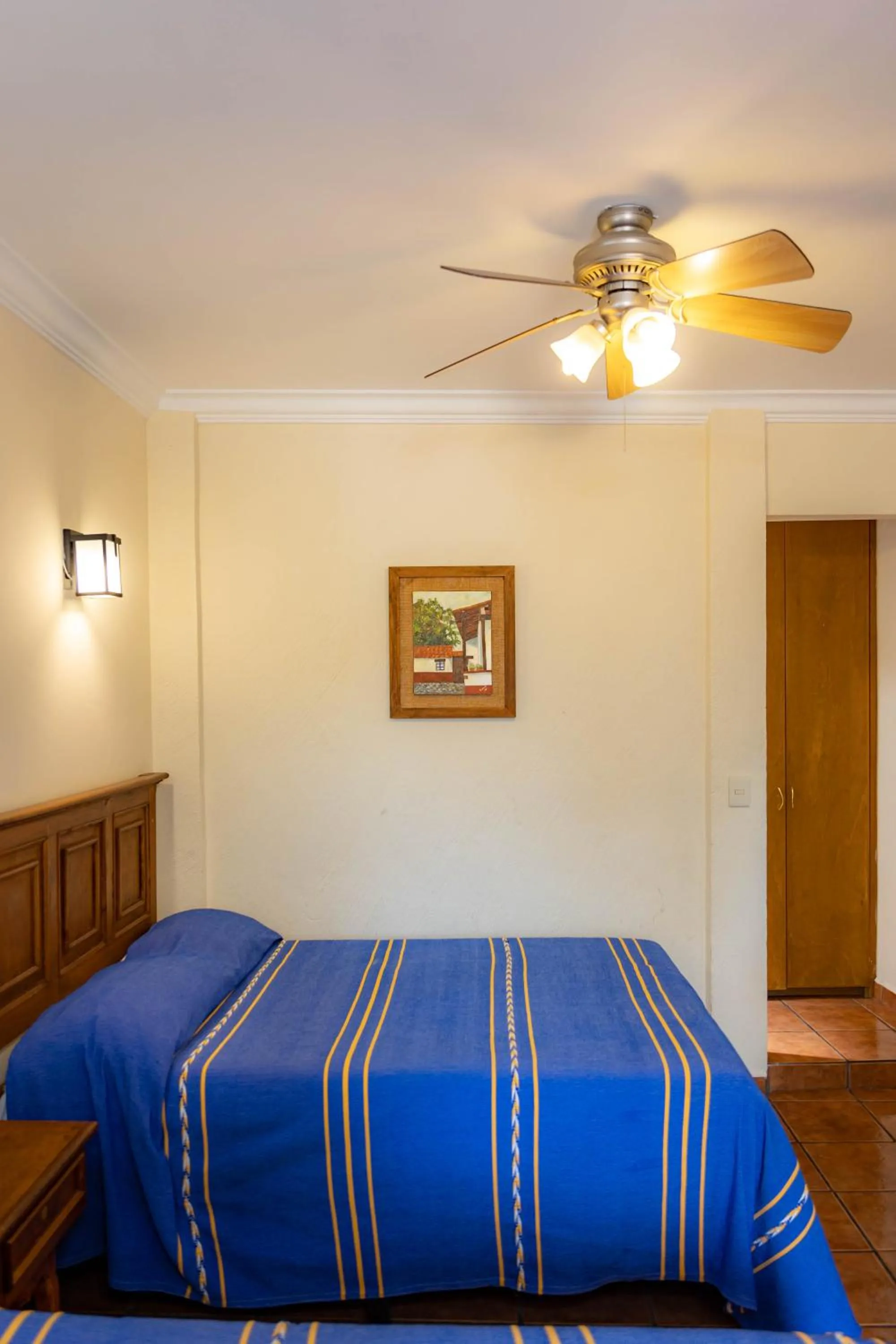 Bed in Hotel el Carmen, Morelia