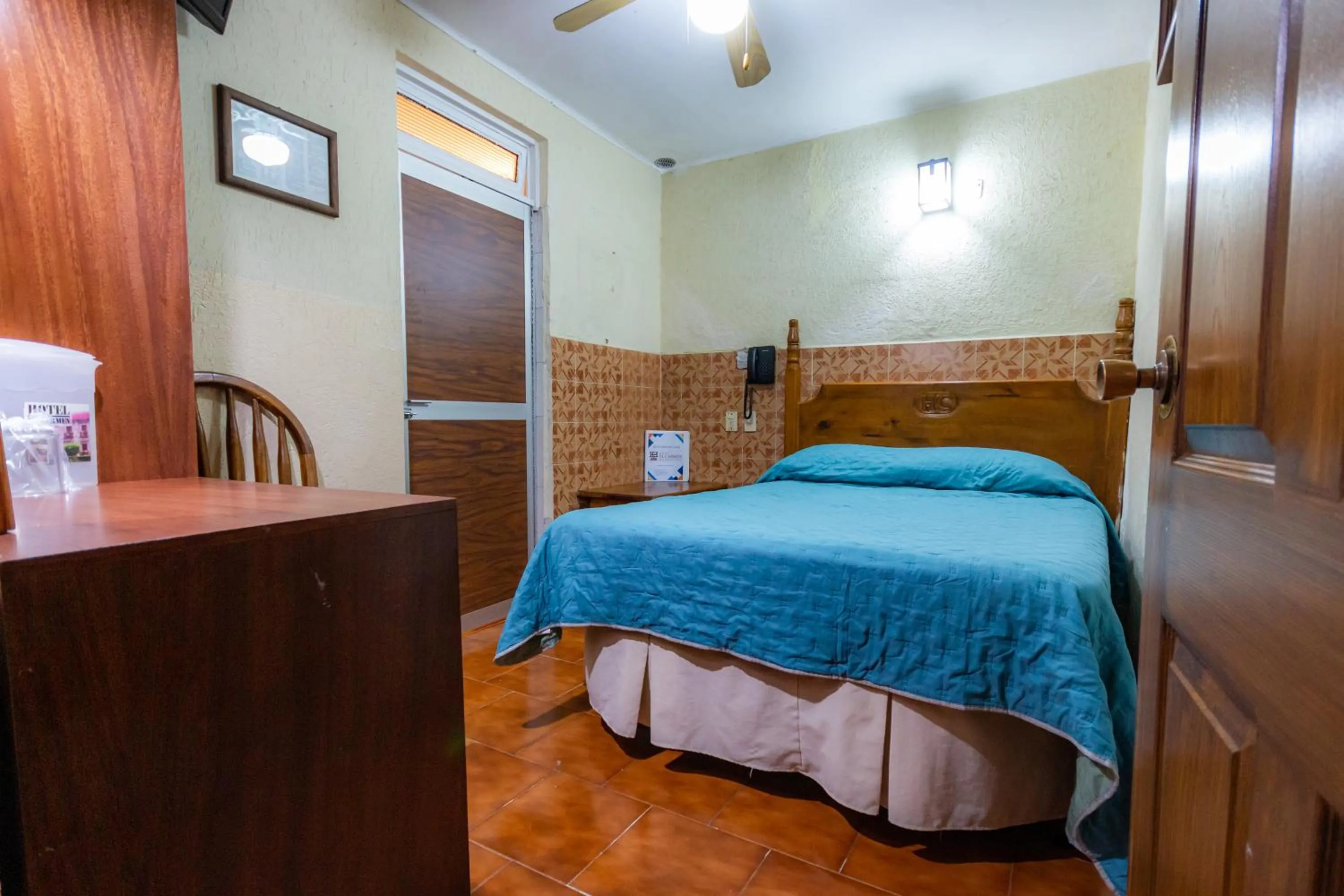 Bed in Hotel el Carmen, Morelia