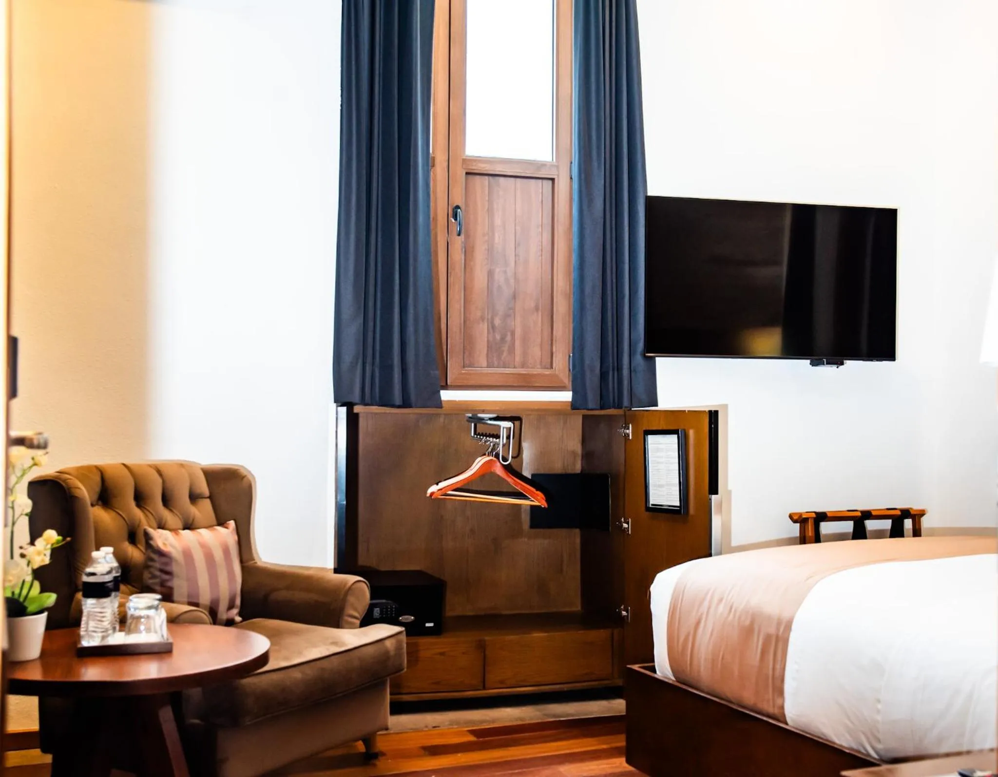 Photo of the whole room, Bed in Hotel Boutique Casa Madero