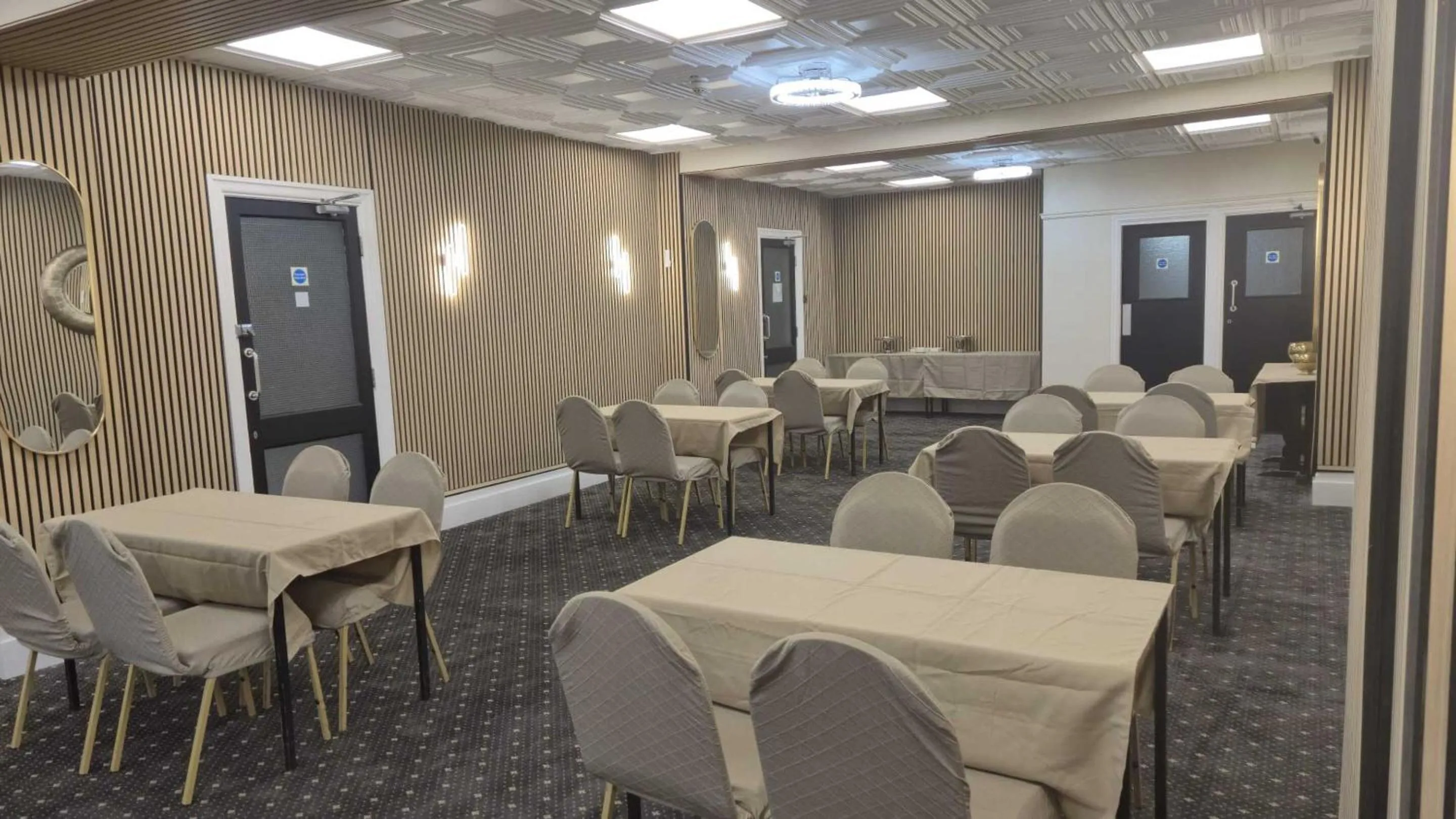 Restaurant/places to eat in MARS Hotel Seaview Blackpool