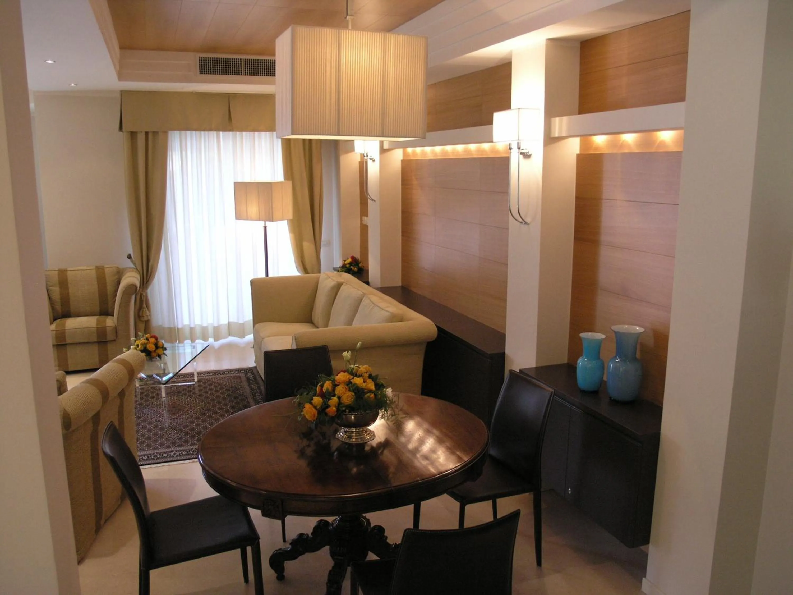 Lobby or reception in Aparthotel England