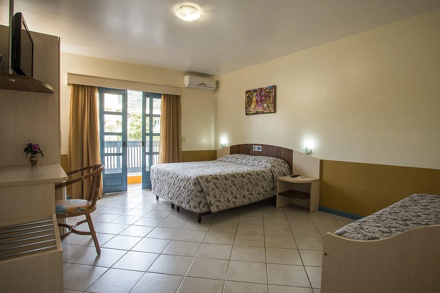 Bedroom, Bed in Vila Olaria Hotel