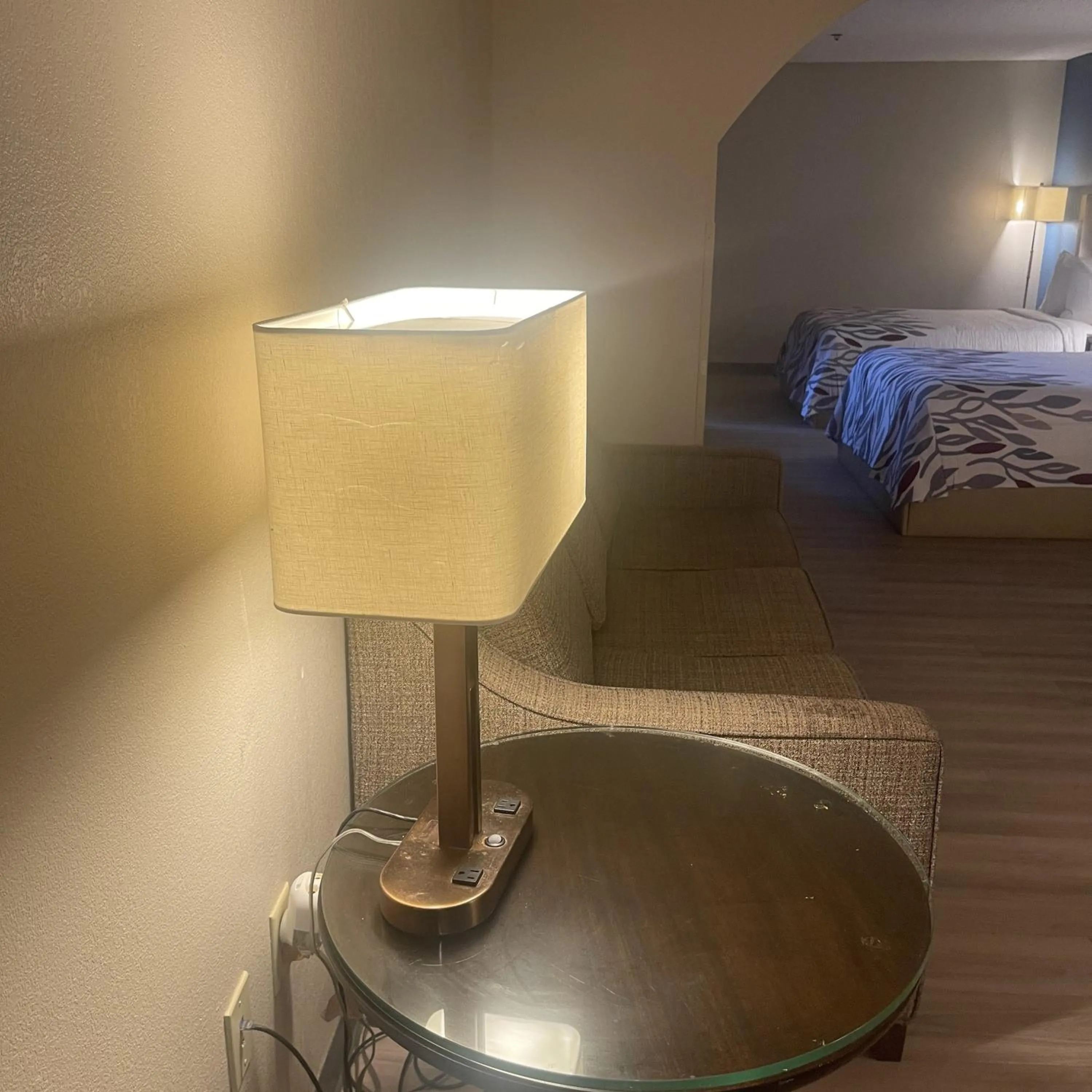 Bedroom, Bed in Red Roof Inn & Suites Hinesville