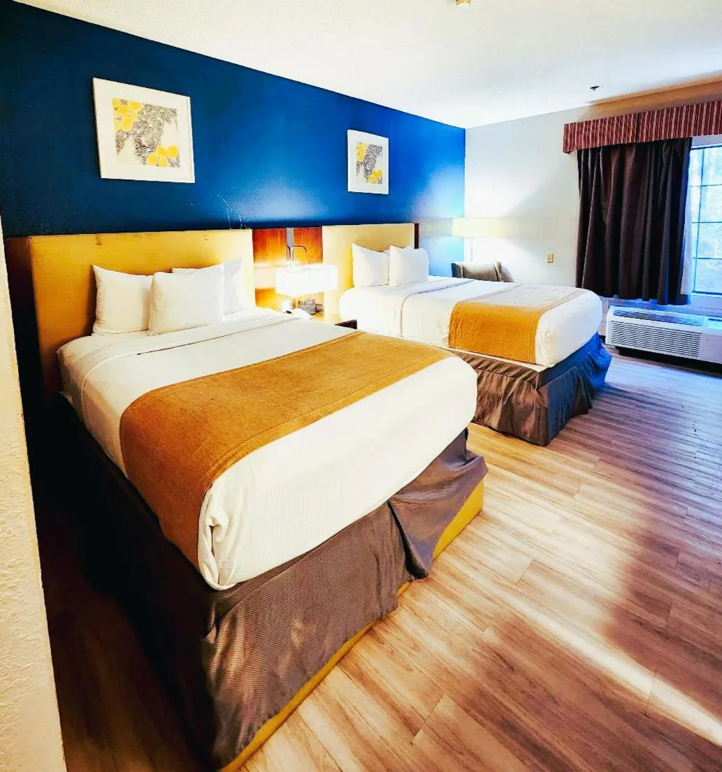 Bed in Baymont by Wyndham Hinesville Fort Stewart Area