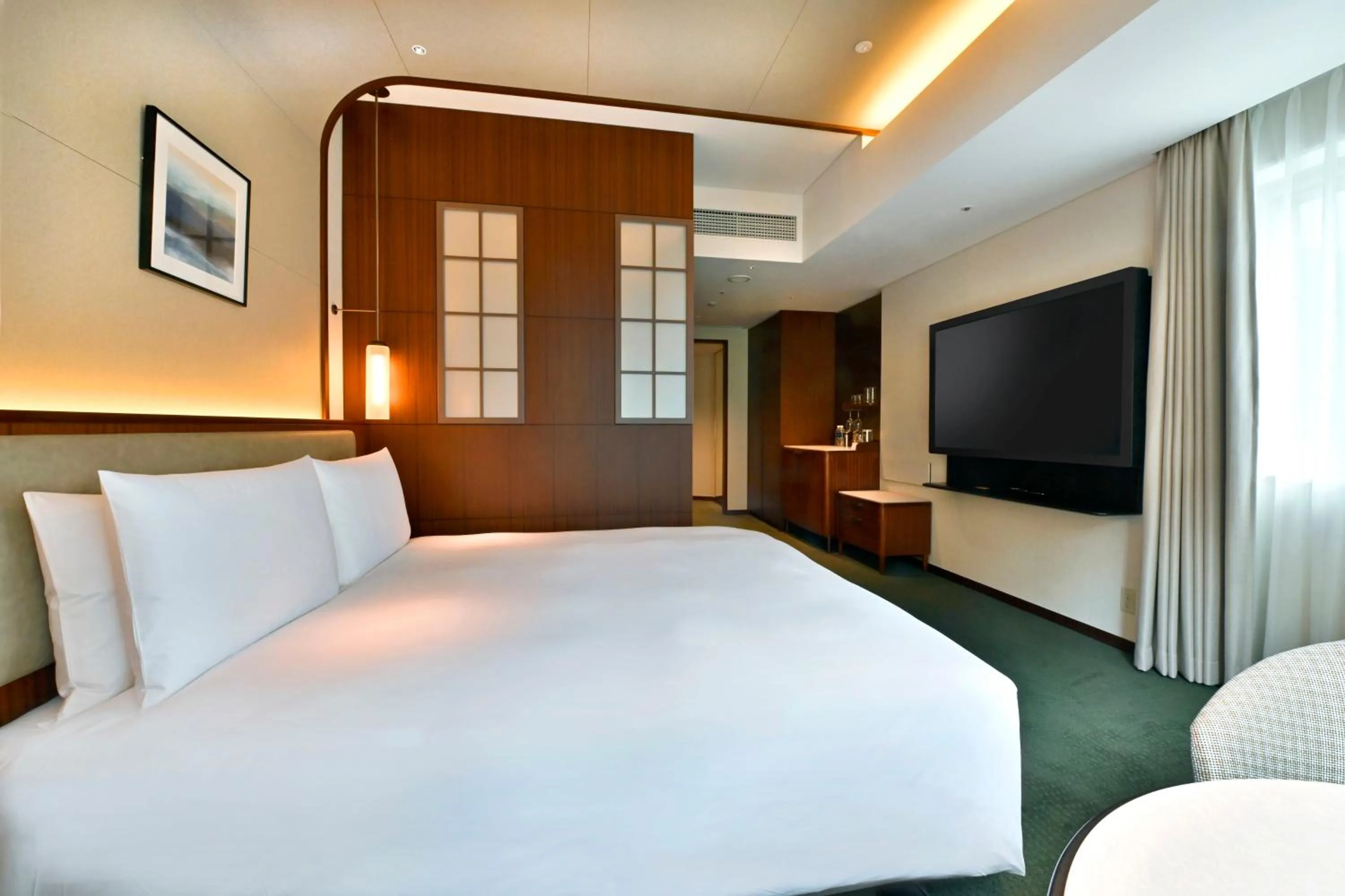 Bed in Marunouchi Hotel