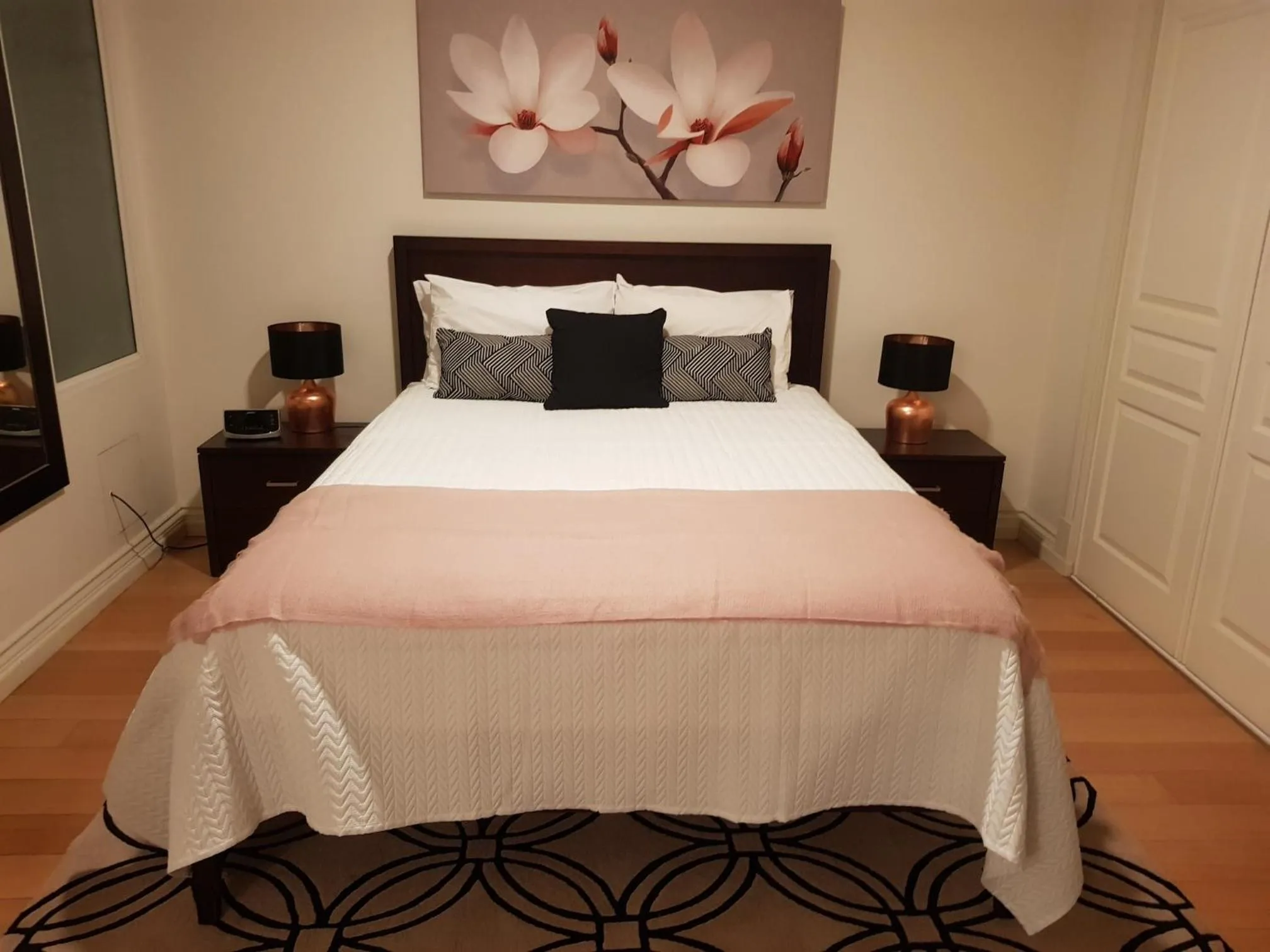 Bed in MacArthur Chambers