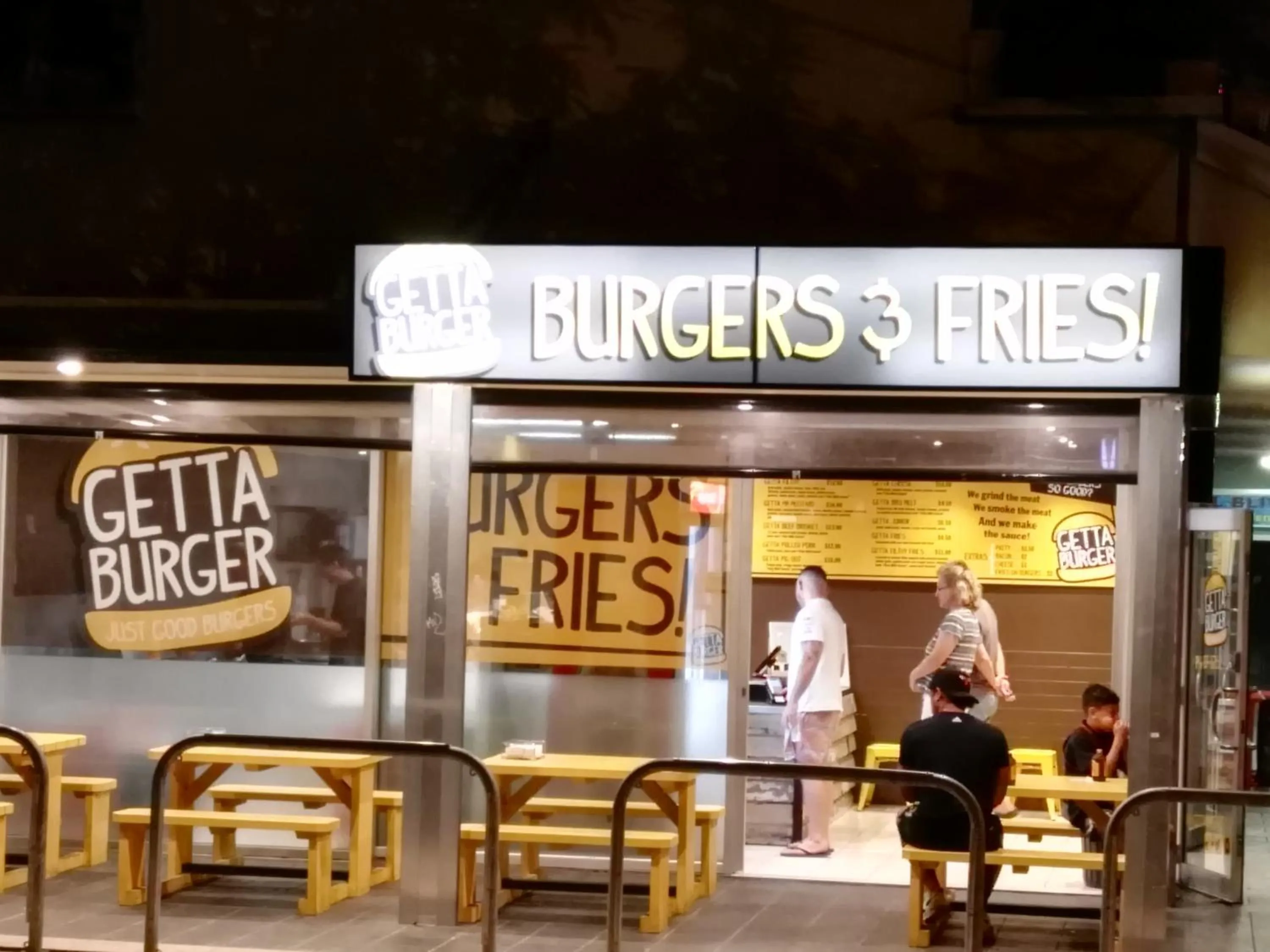 Restaurant/places to eat in Airport Clayfield Motel