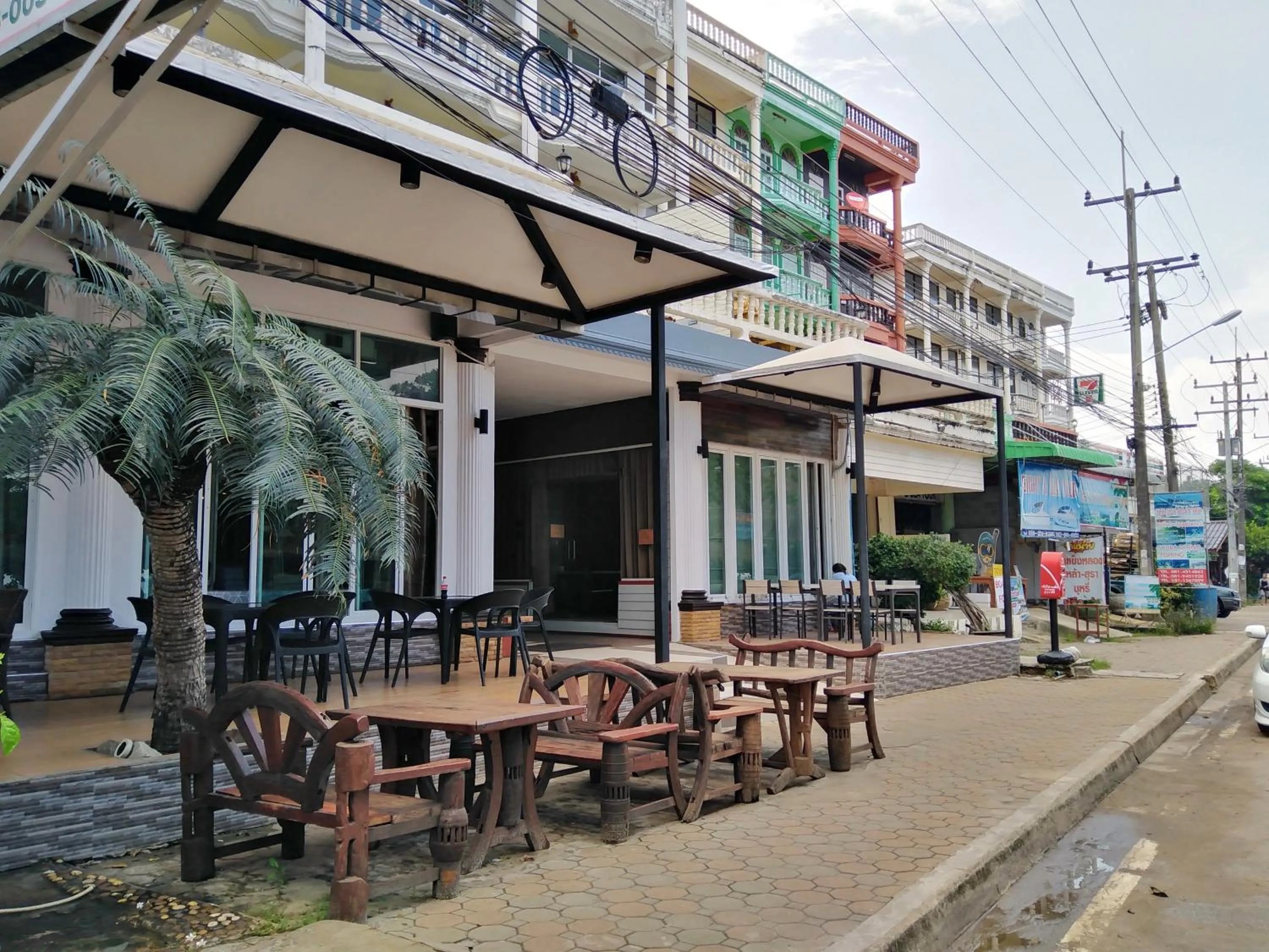 Facade/entrance in Pimpimarn Hotel