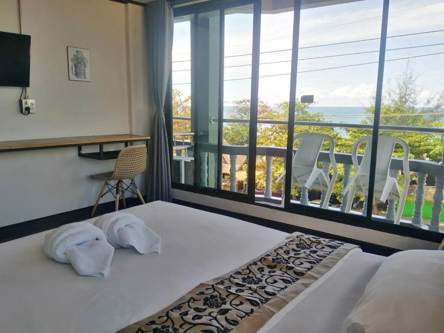 Bed in Pimpimarn Hotel