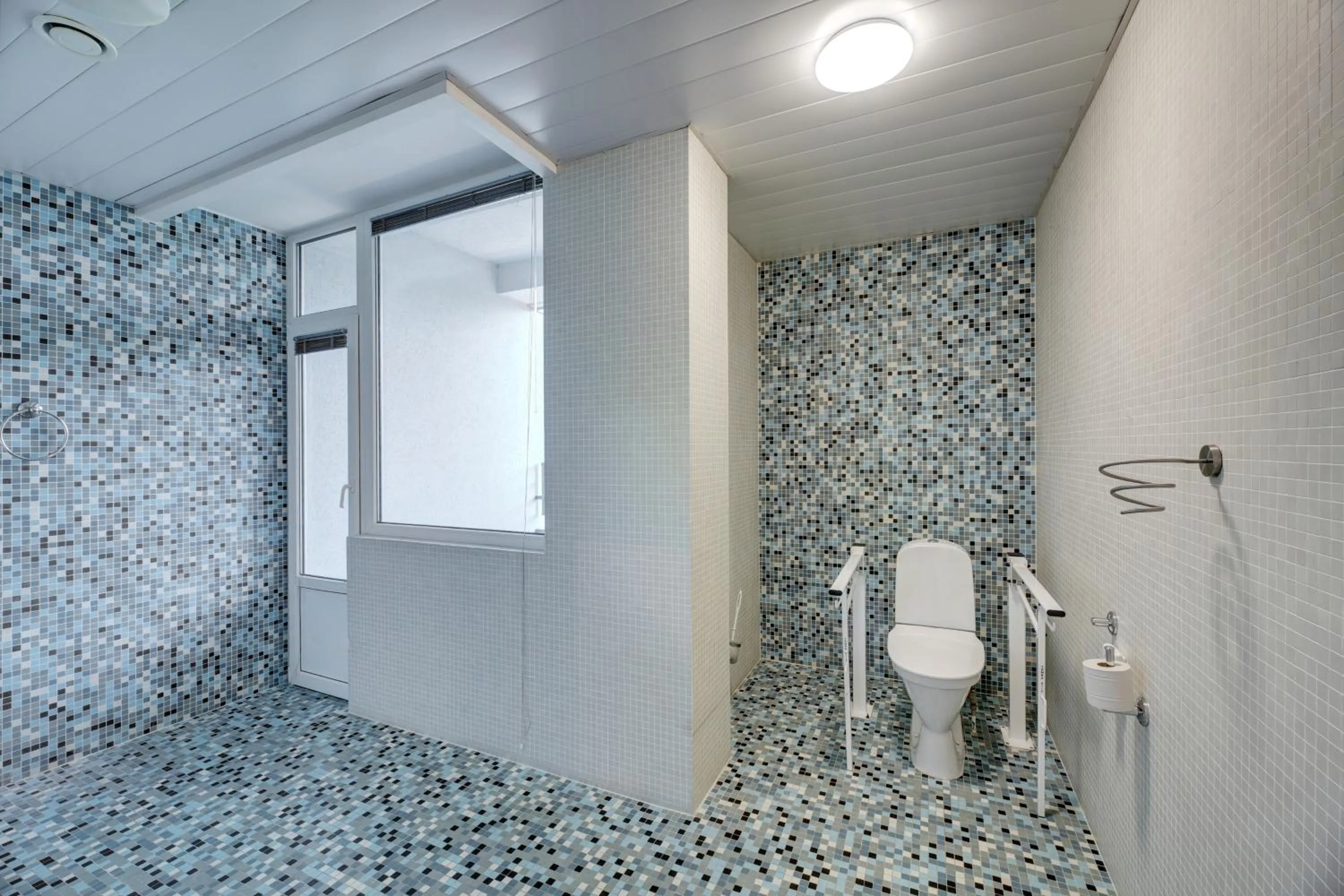 Shower in ESTONIA Medical Spa & Hotel