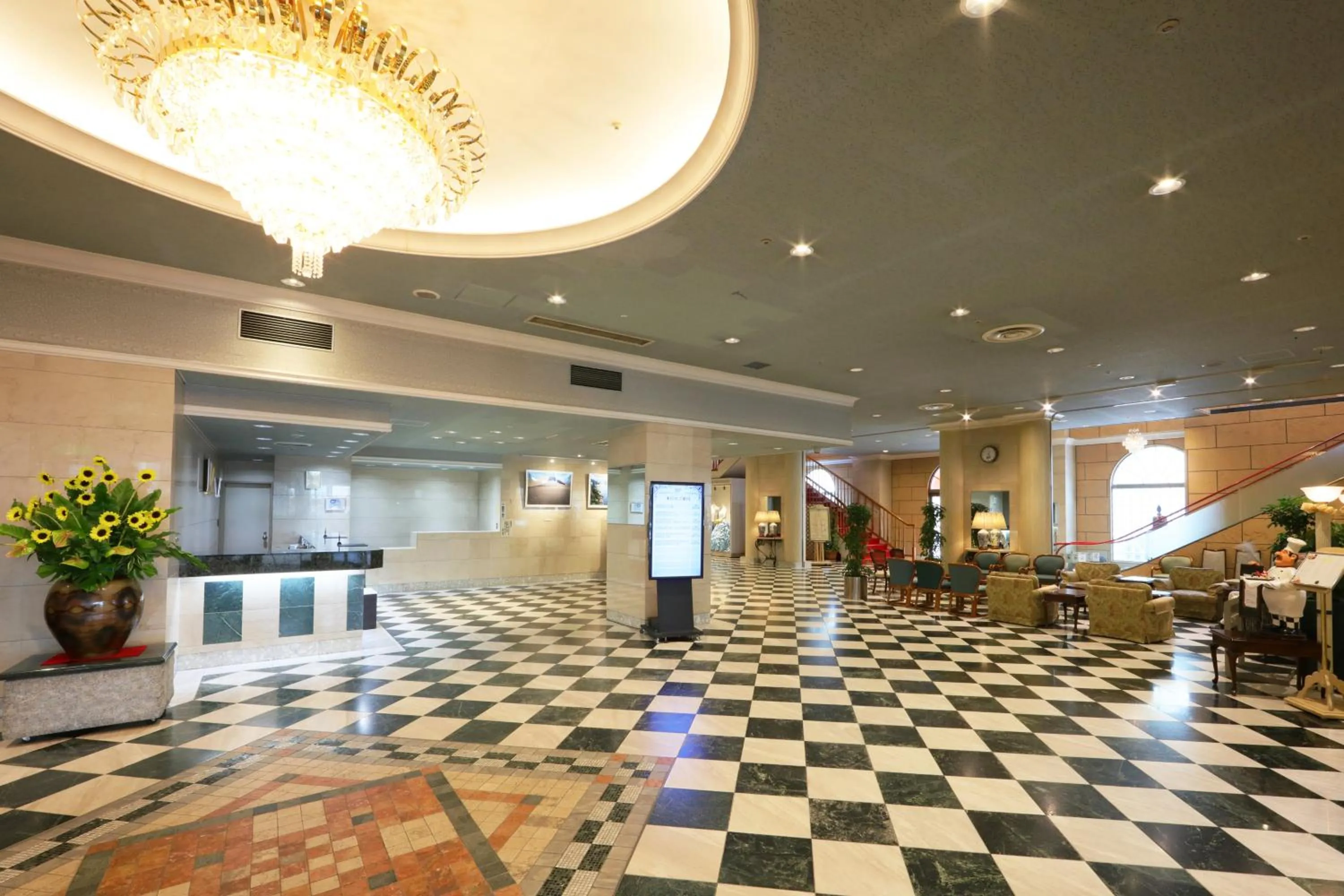 Lobby or reception in Tottori Onsen Hotel Monarque Tottori
