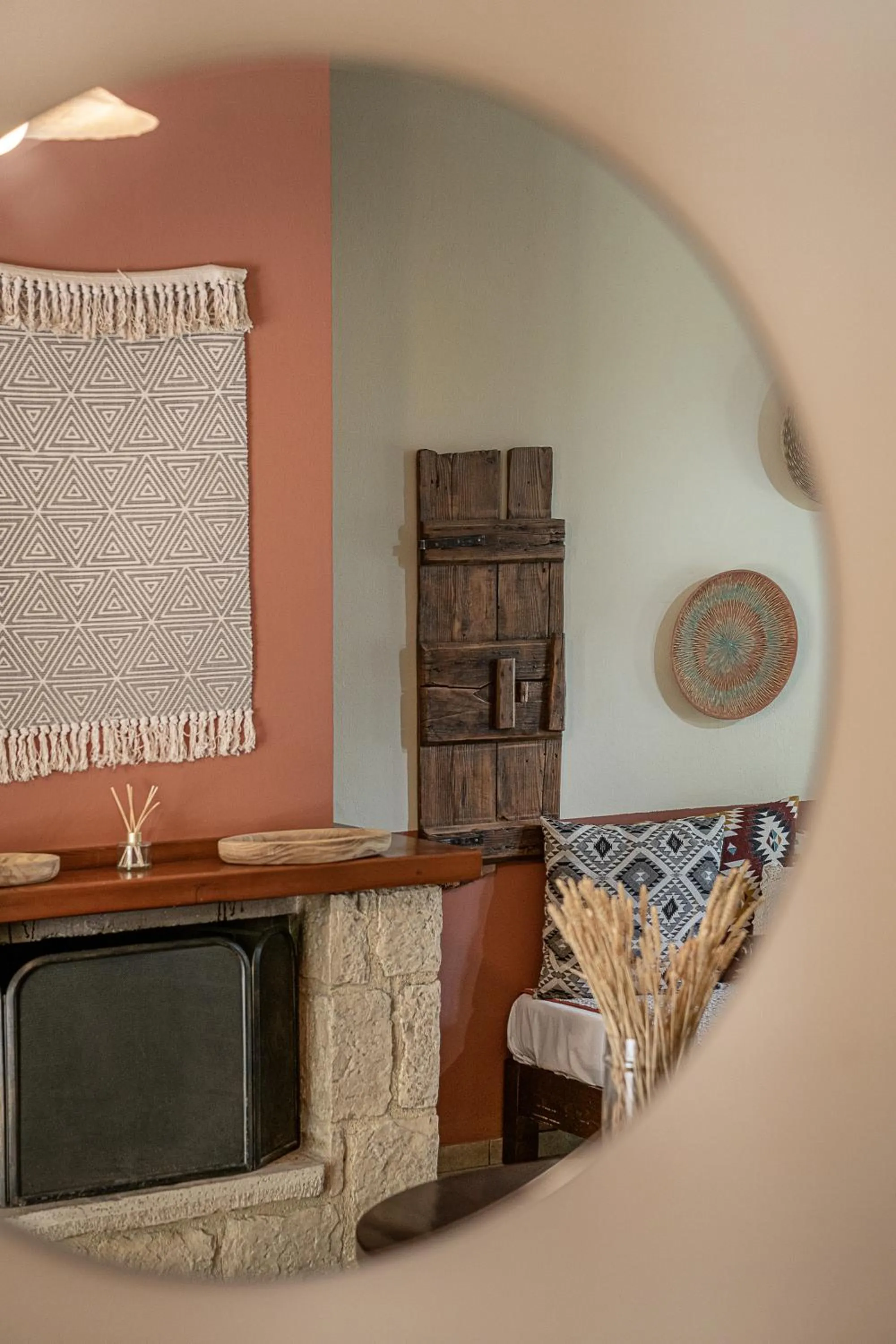 Seating area in Earino